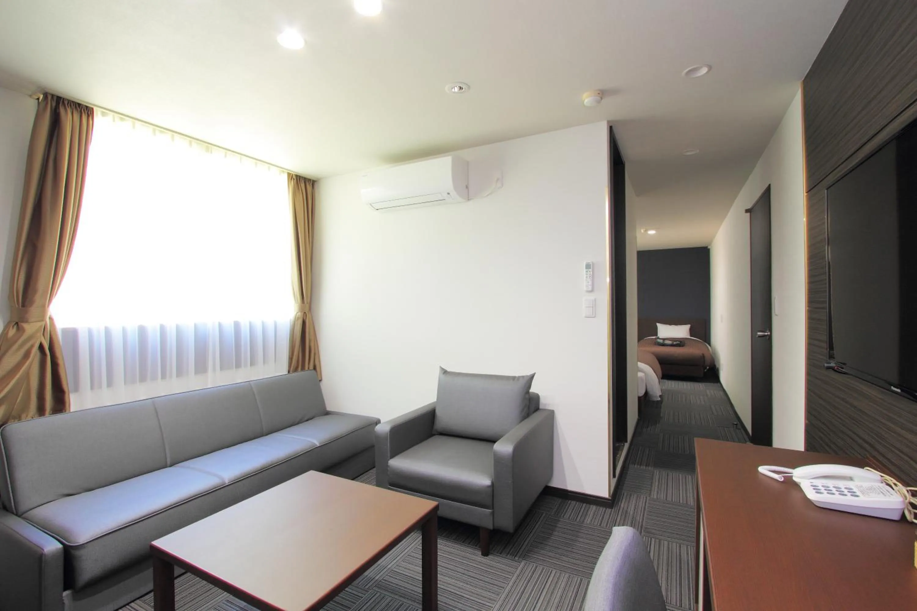 Day in Hotel New Century