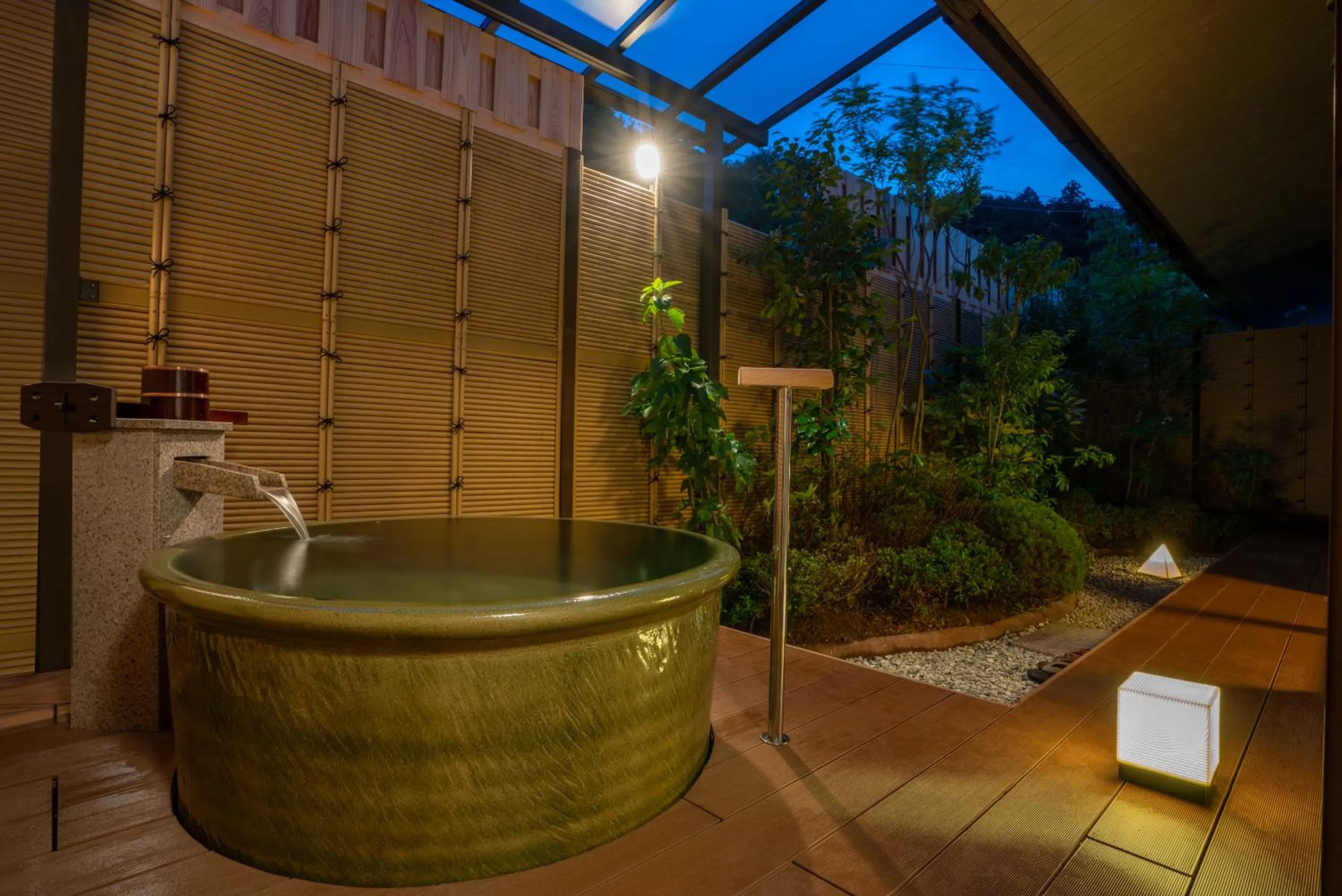 Night in Narashino no sato Gyokusui -6 years or older-