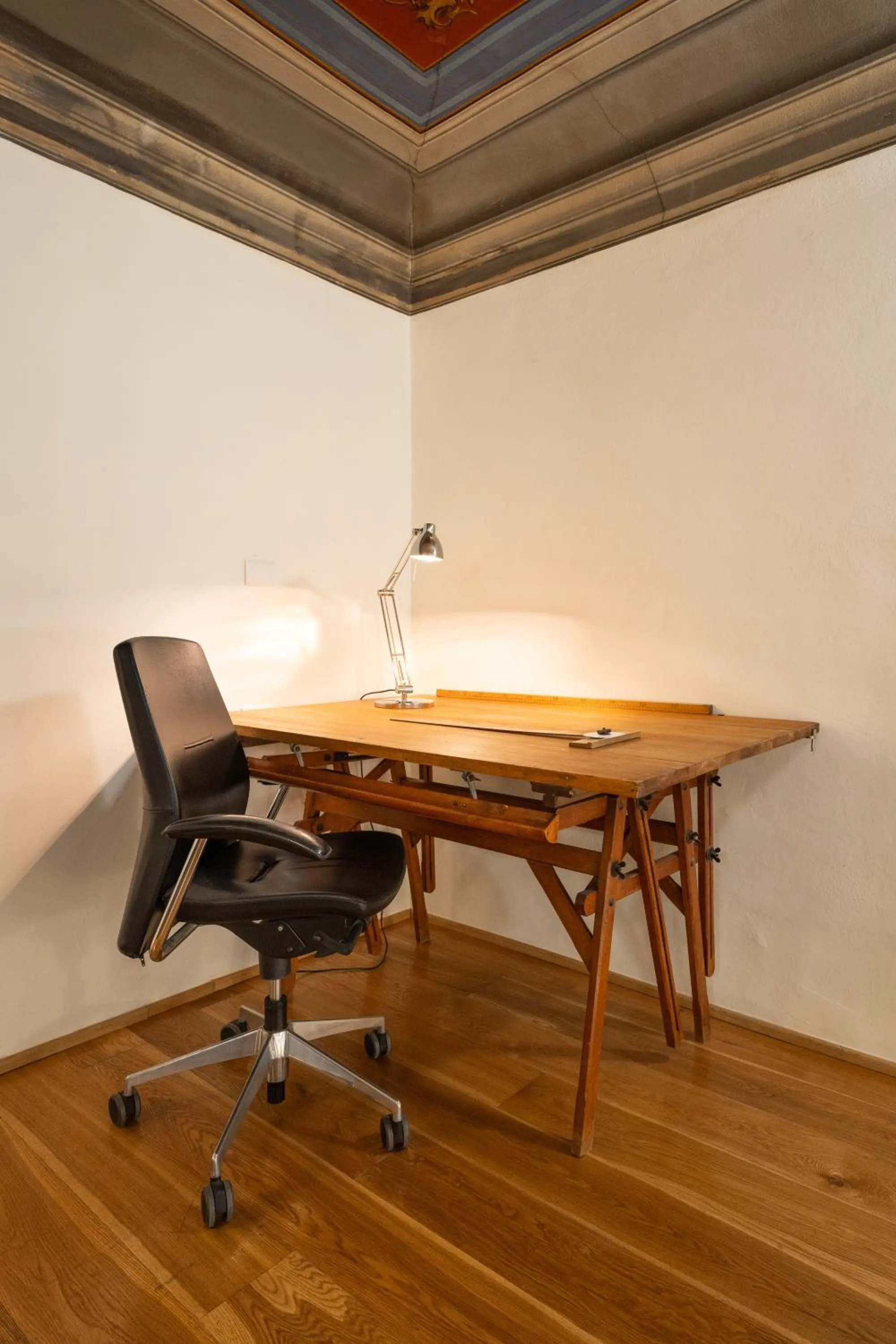 Decorative detail in Palazzo D'Ambra Residenza d'Epoca