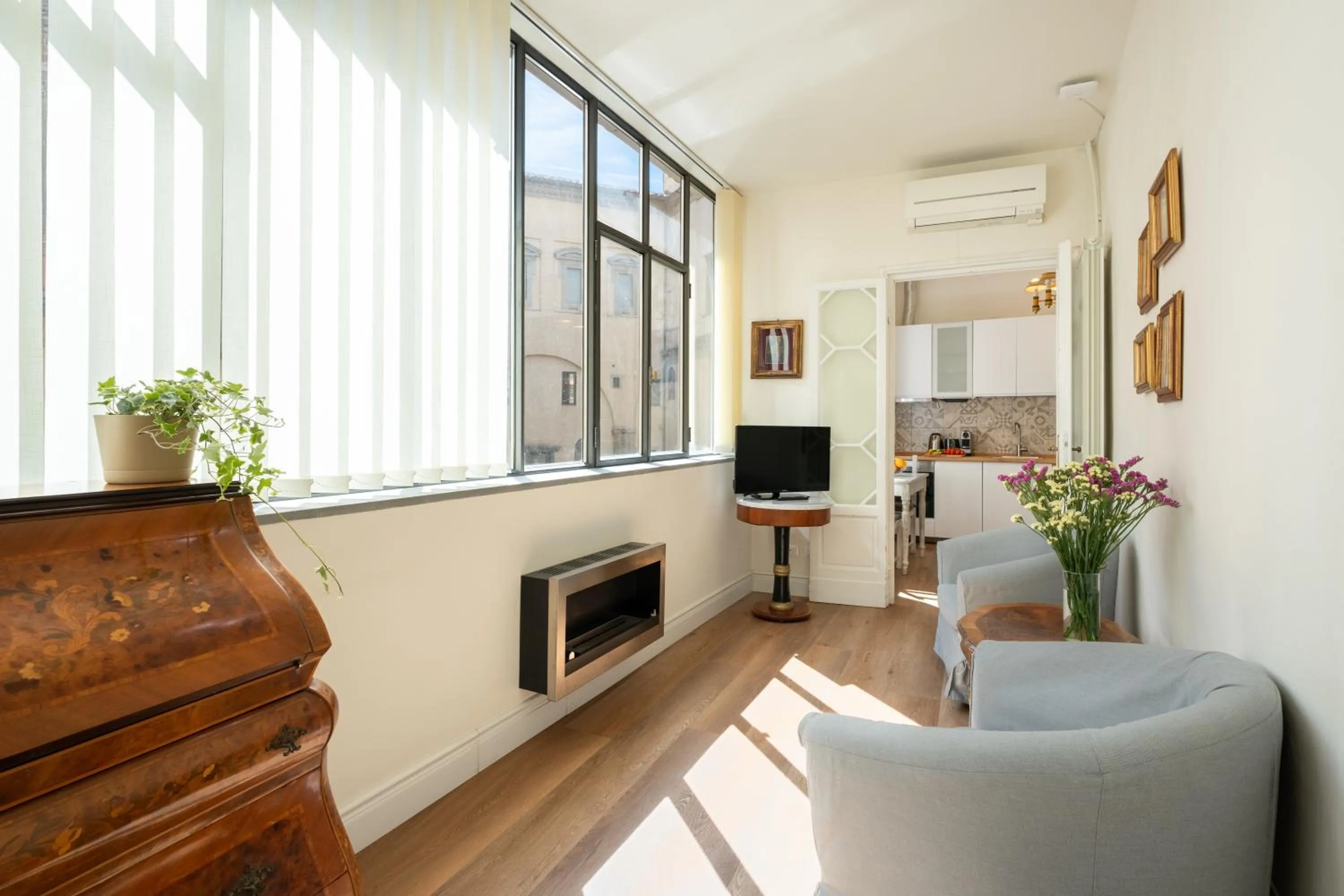 TV and multimedia in Palazzo D'Ambra Residenza d'Epoca