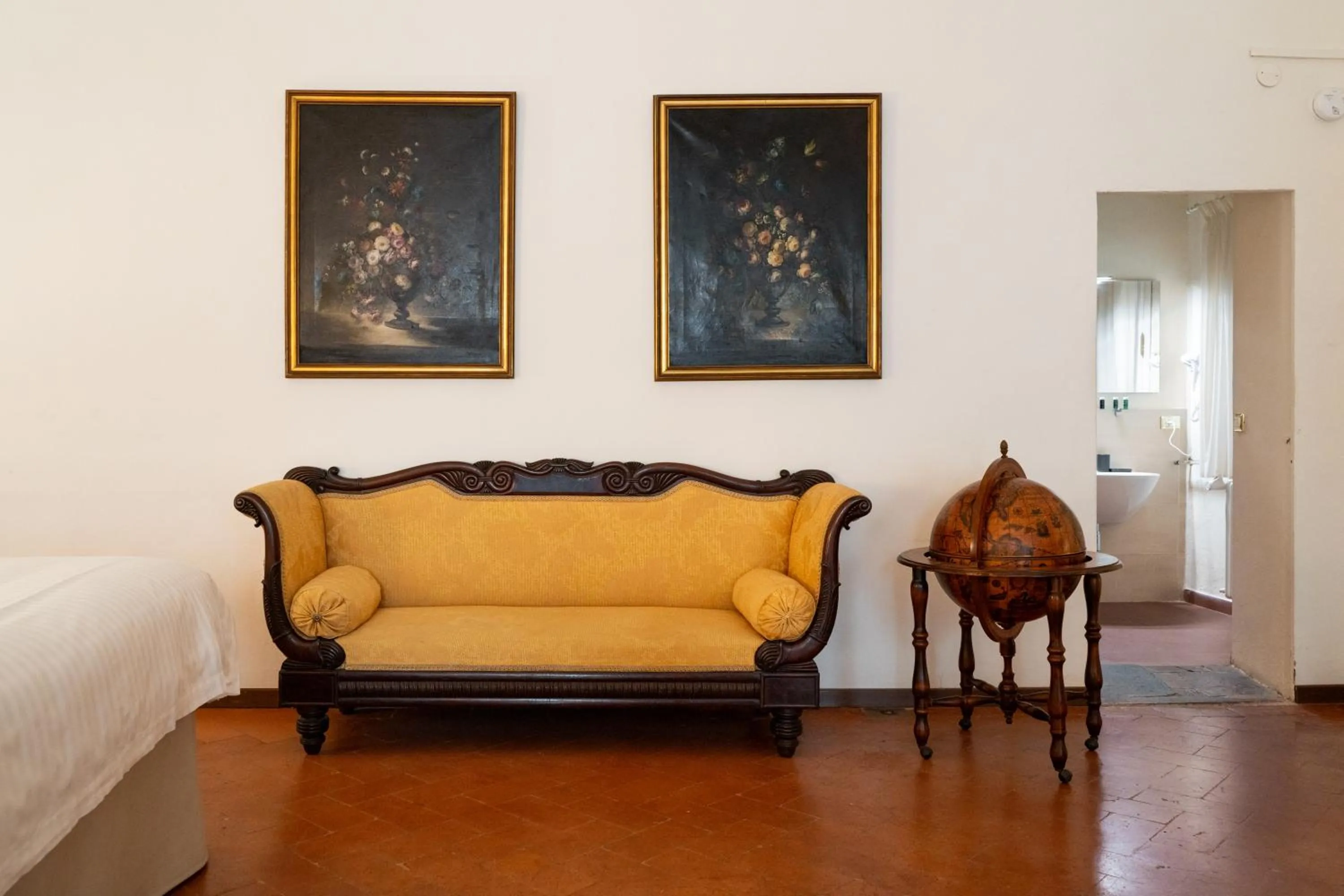 Bed in Palazzo D'Ambra Residenza d'Epoca