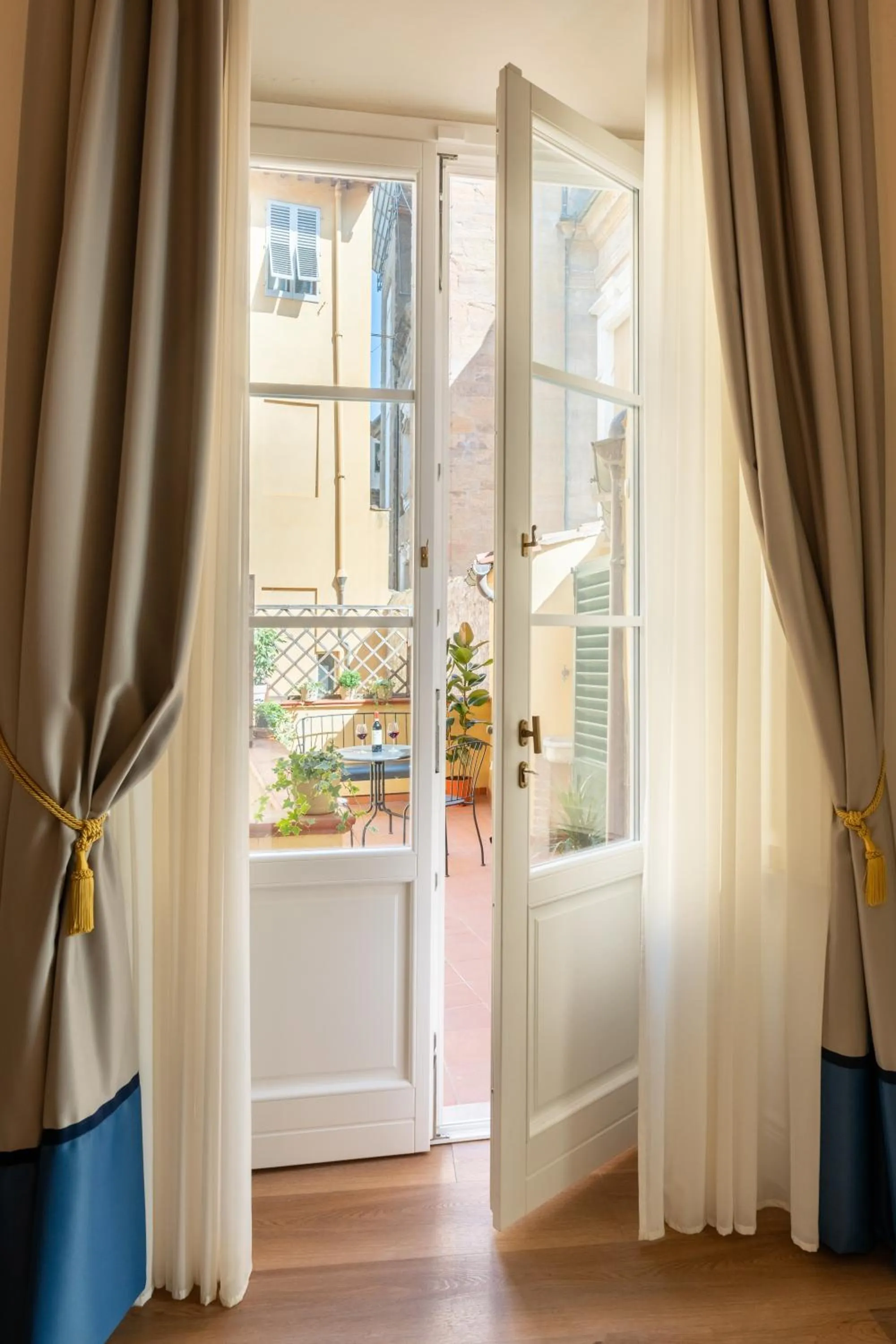 Balcony/Terrace in Palazzo D'Ambra Residenza d'Epoca