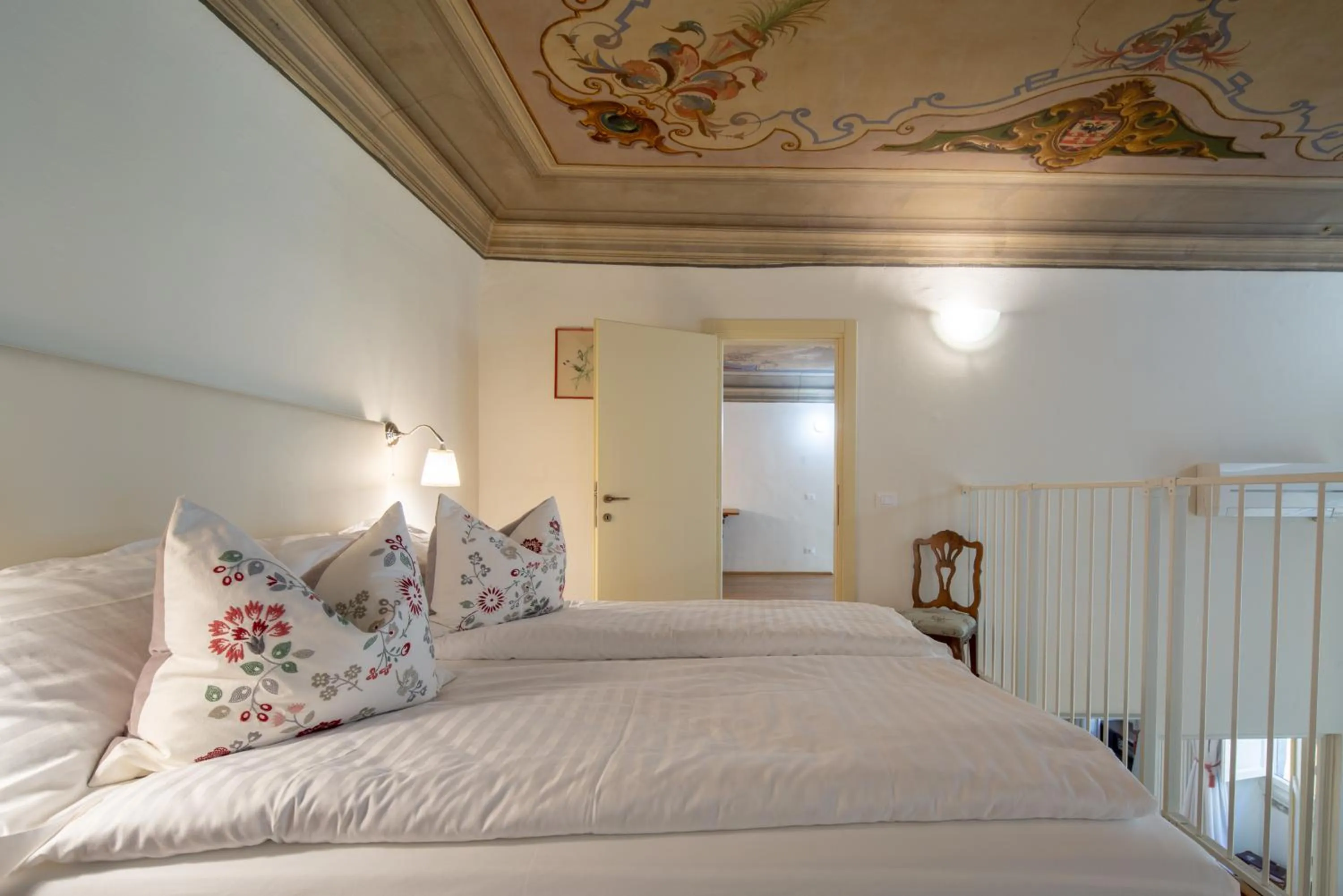 Bed in Palazzo D'Ambra Residenza d'Epoca