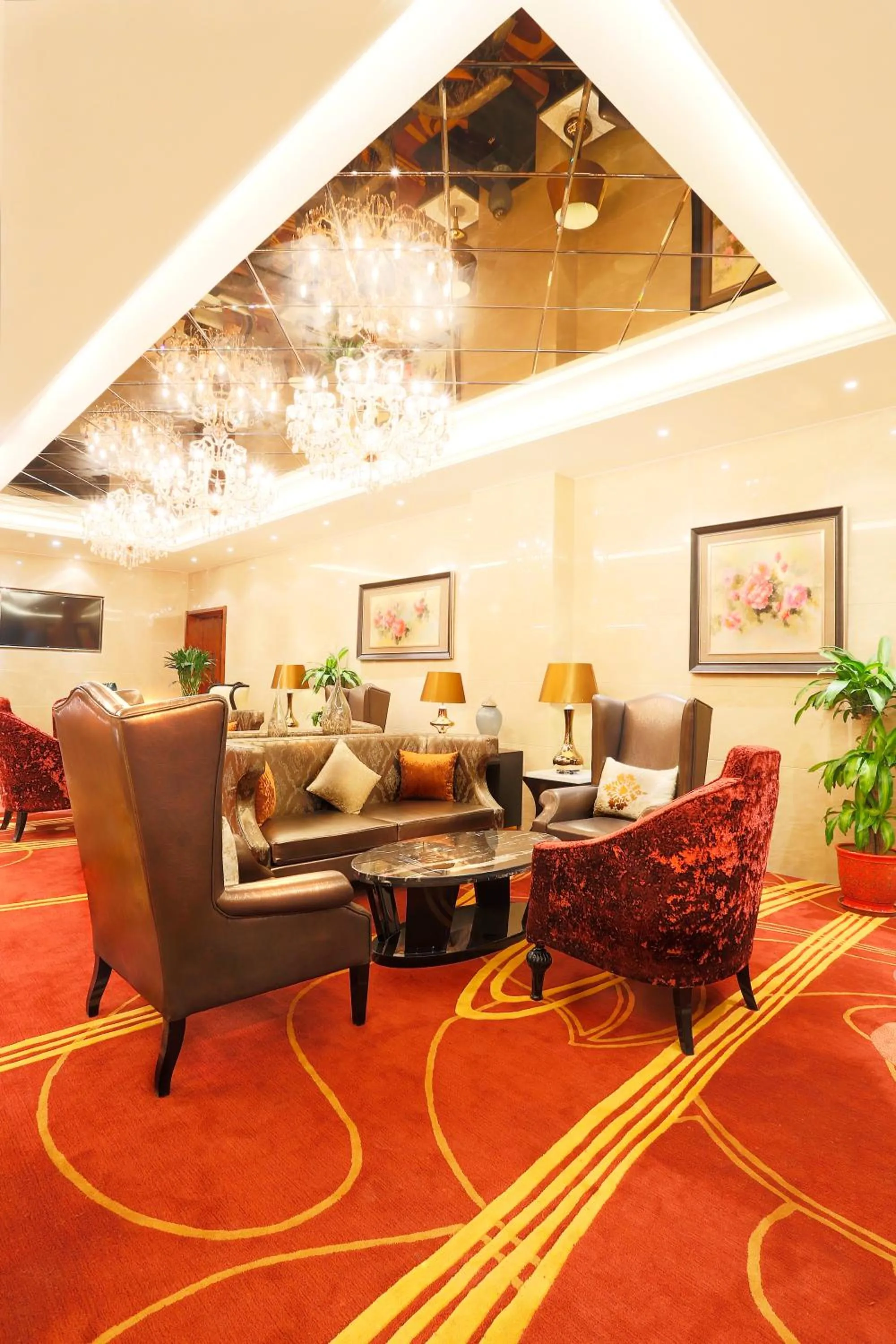 Lounge or bar in Ritan Hotel Downtown Beijing