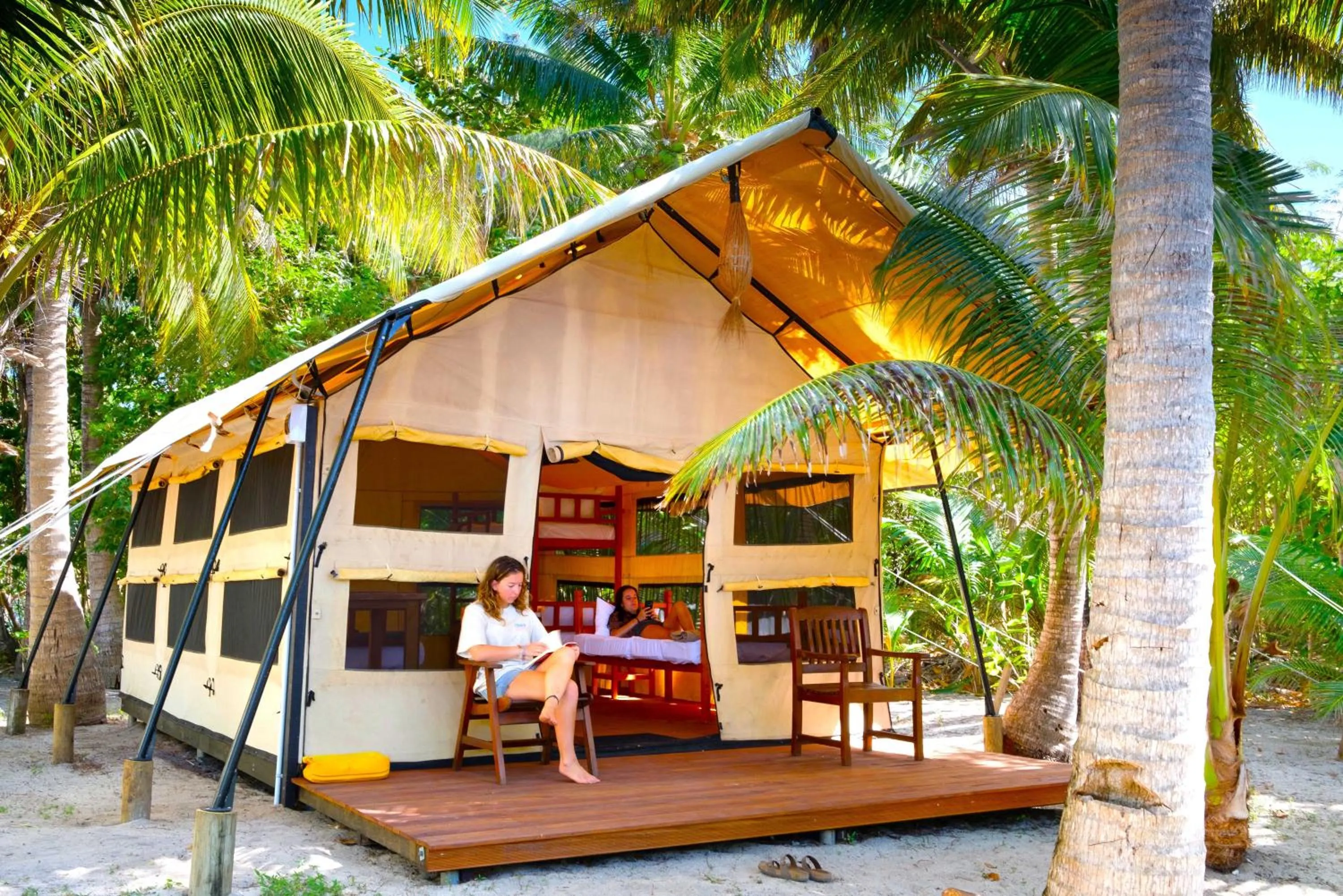 Barefoot Manta Island Resort