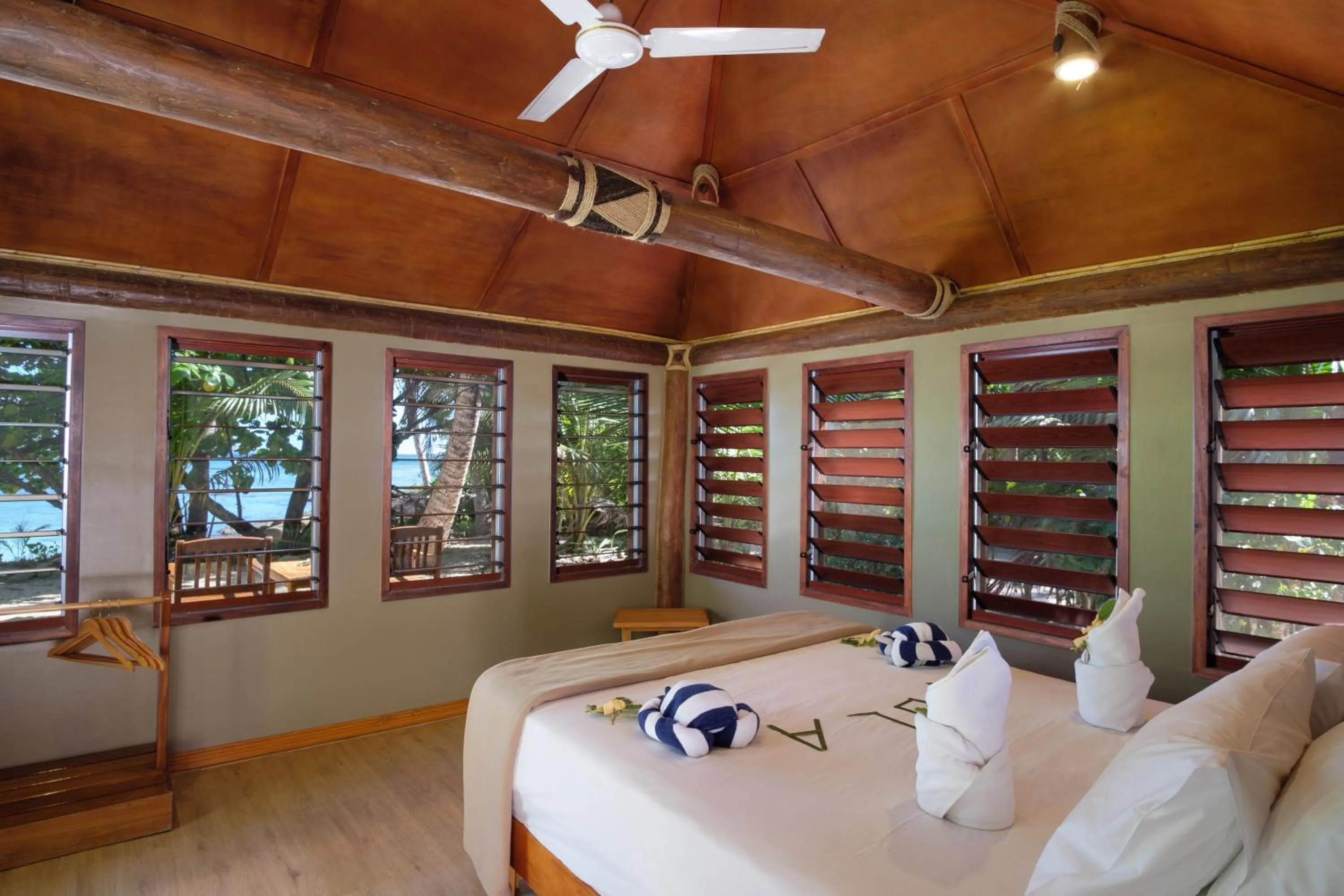 Beach in Barefoot Manta Island Resort