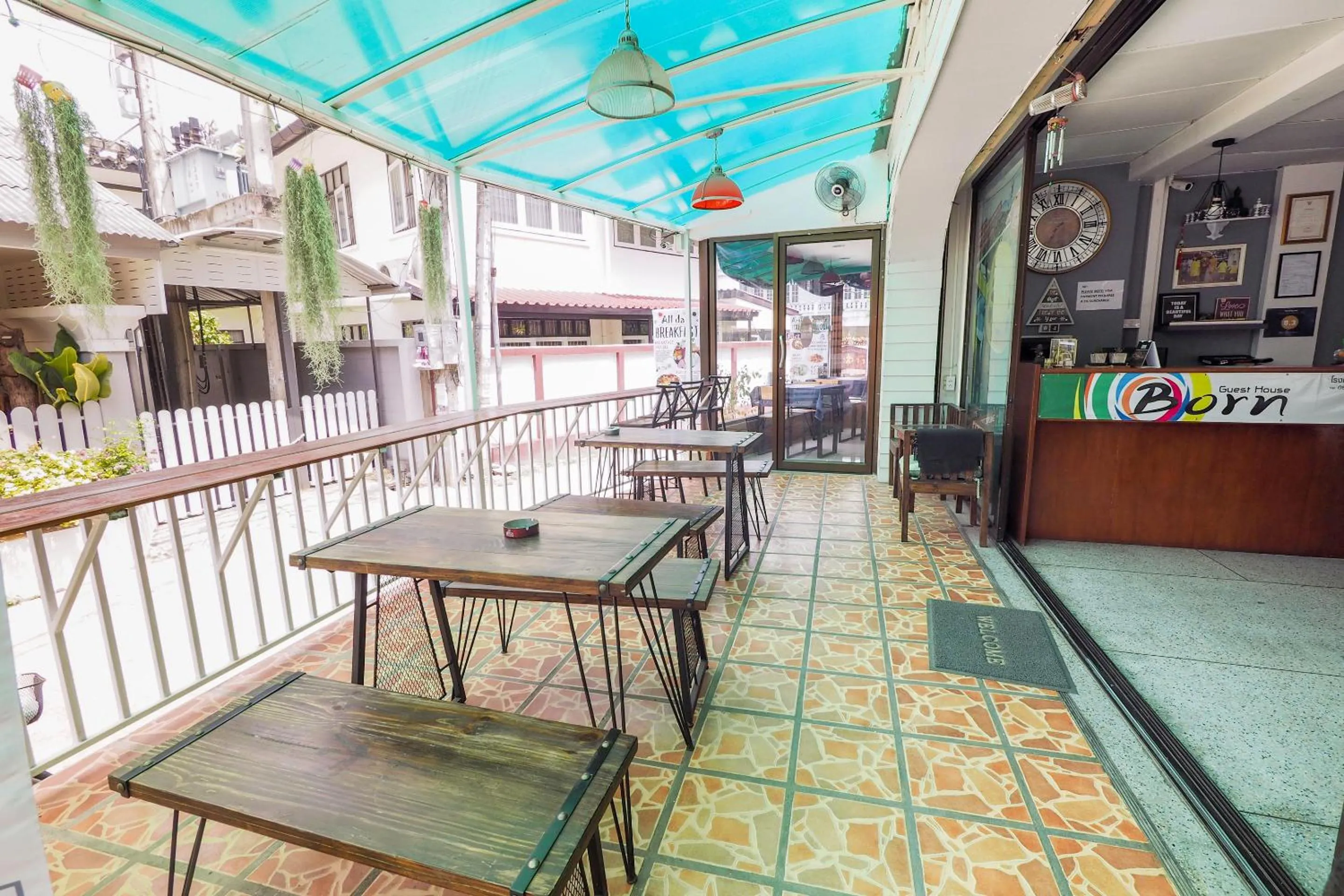 Restaurant/places to eat in Born Guest House