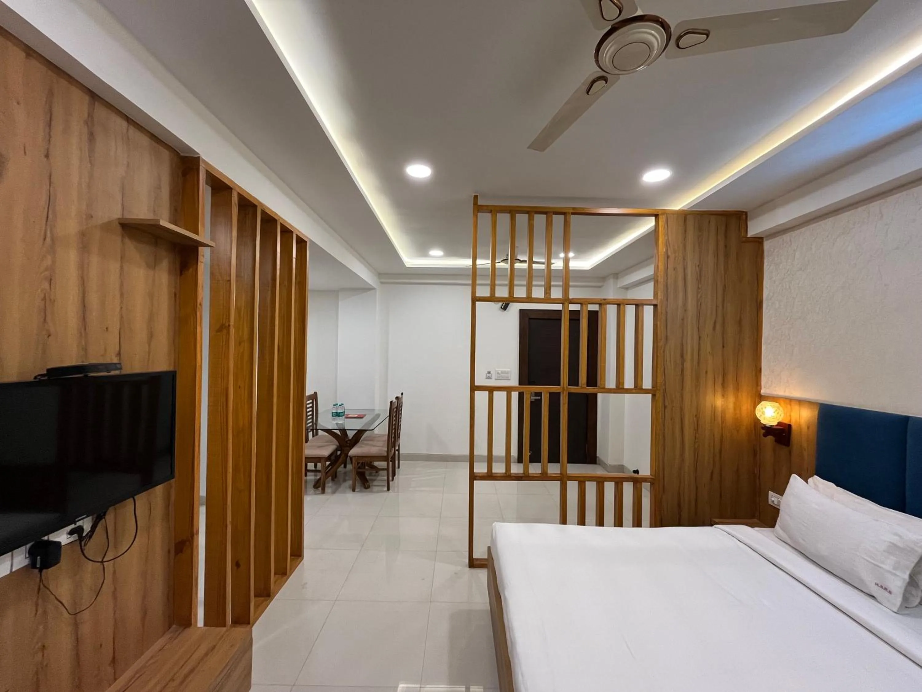 Executive Suite in Hotel Shri Radha Nikunj - Opposite Prem Mandir