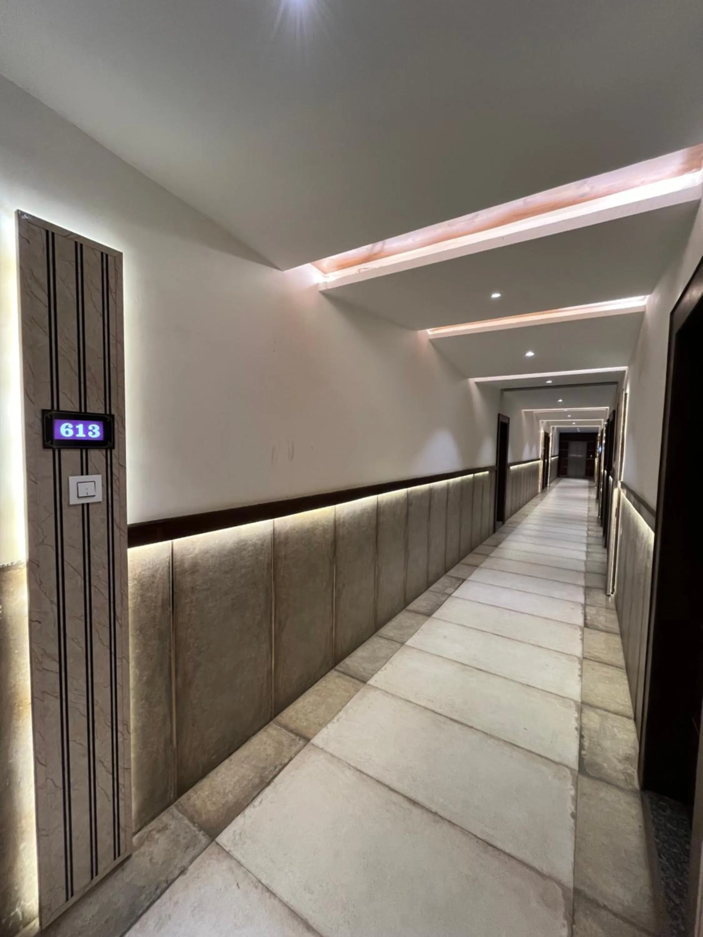 Hotel Shri Radha Nikunj - Opposite Prem Mandir