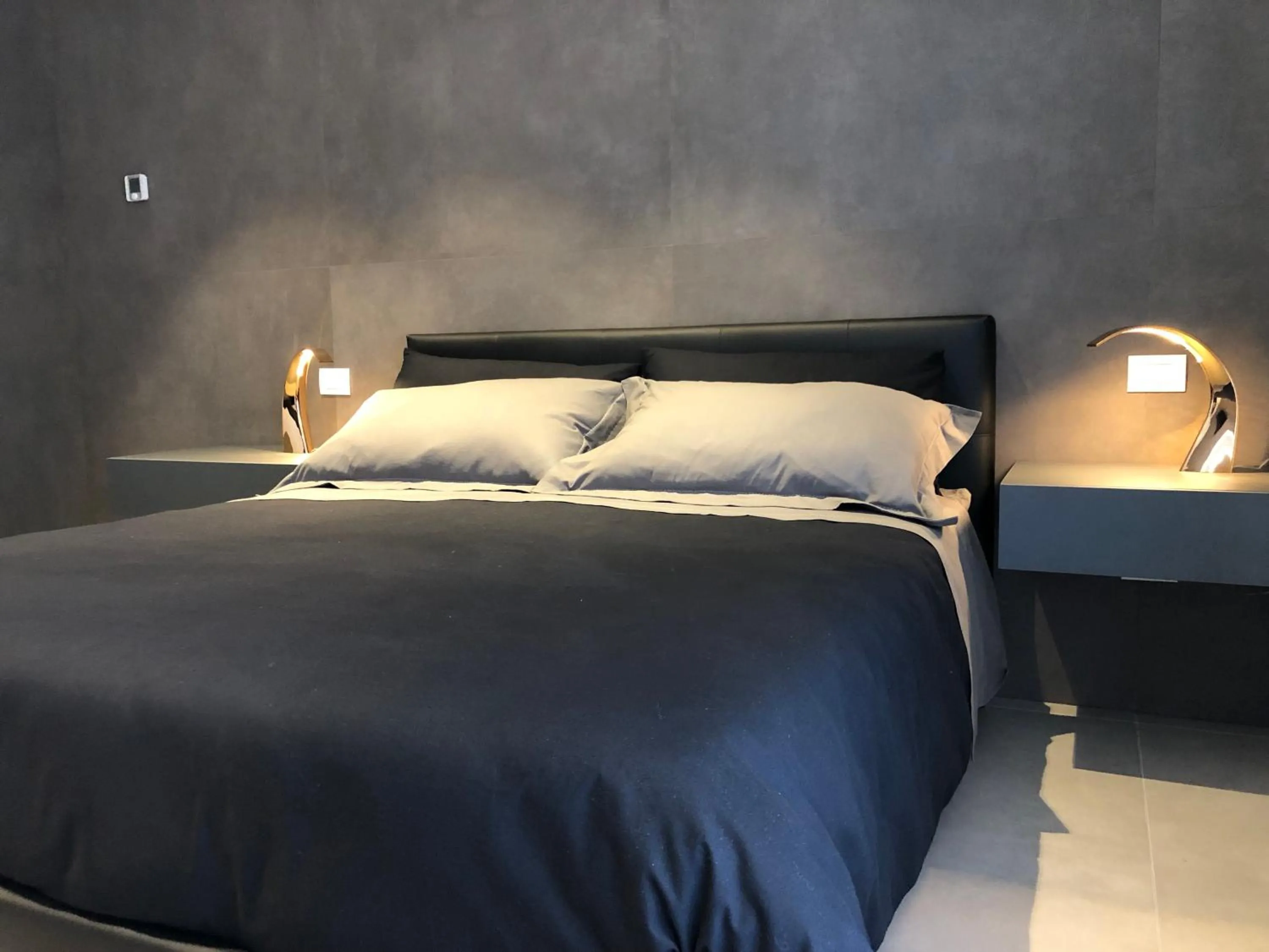 Bed in golden suites 50