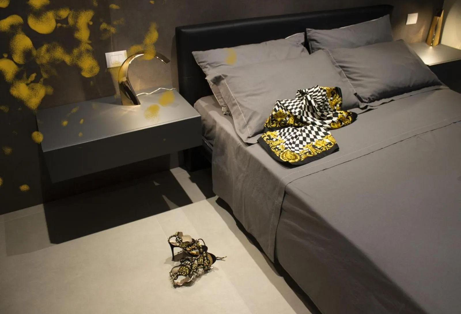 Bed in golden suites 50