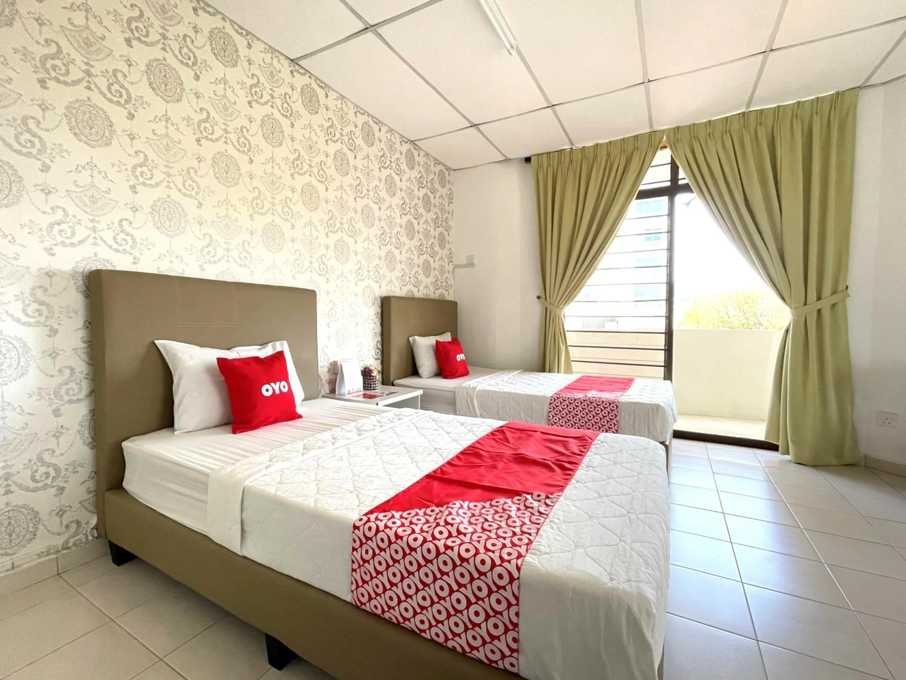 Twin Room with Private Bathroom in Hotel O Wg Guest House