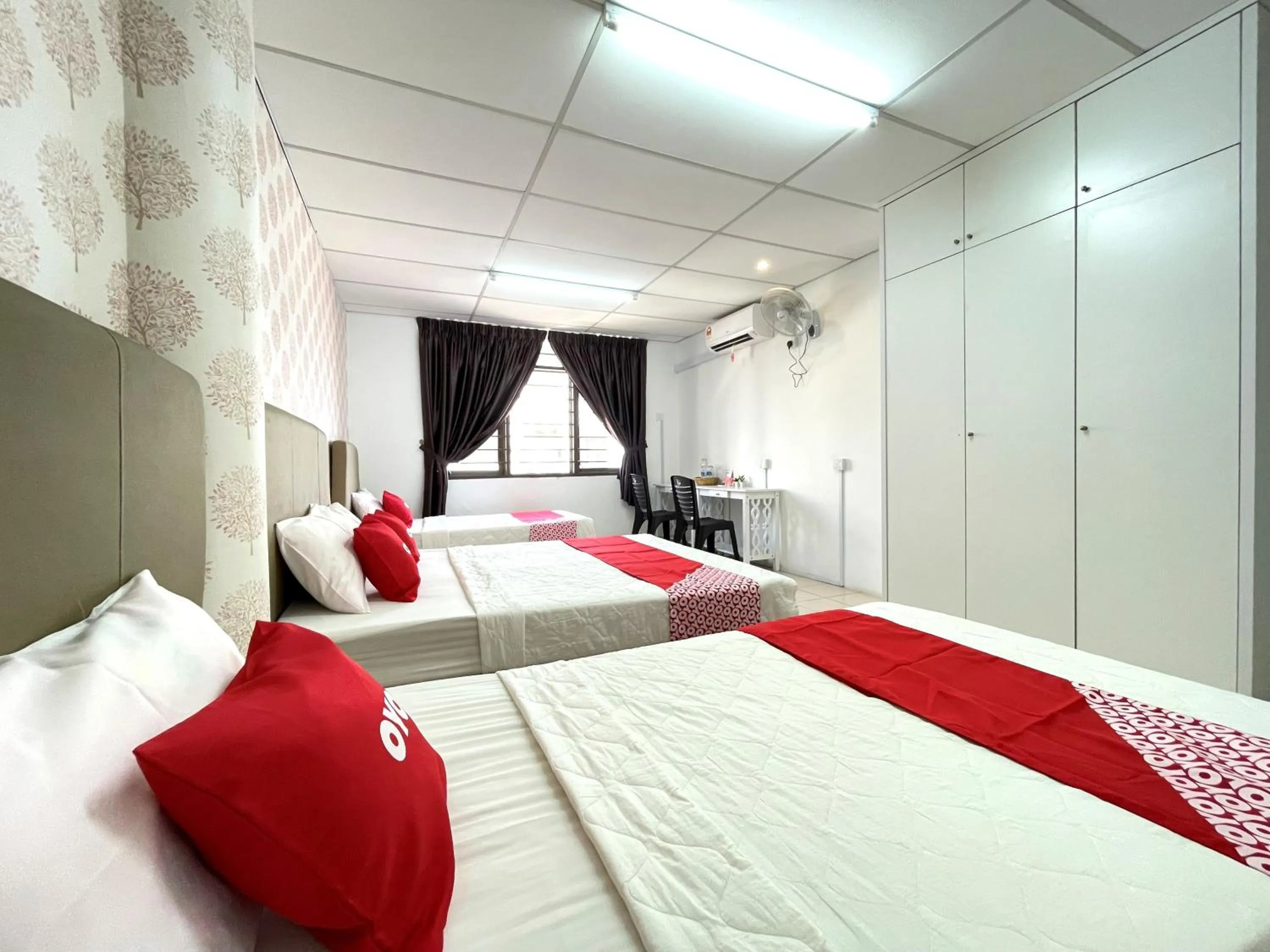 Bedroom, Bed in Hotel O Wg Guest House