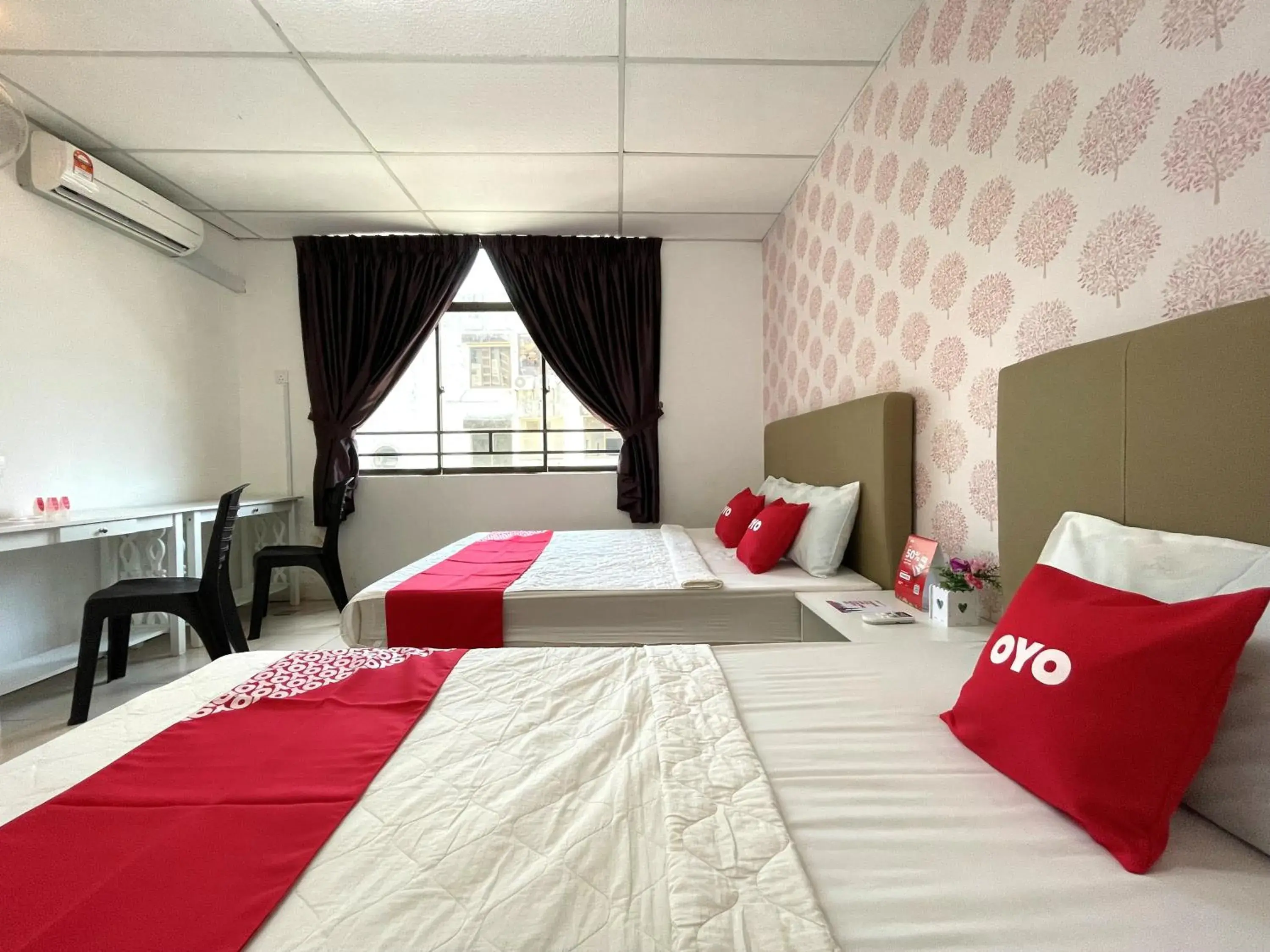 Double Room with Shared Bathroom in Hotel O Wg Guest House Double Room with Shared Bathroom in Hotel O Wg Guest House