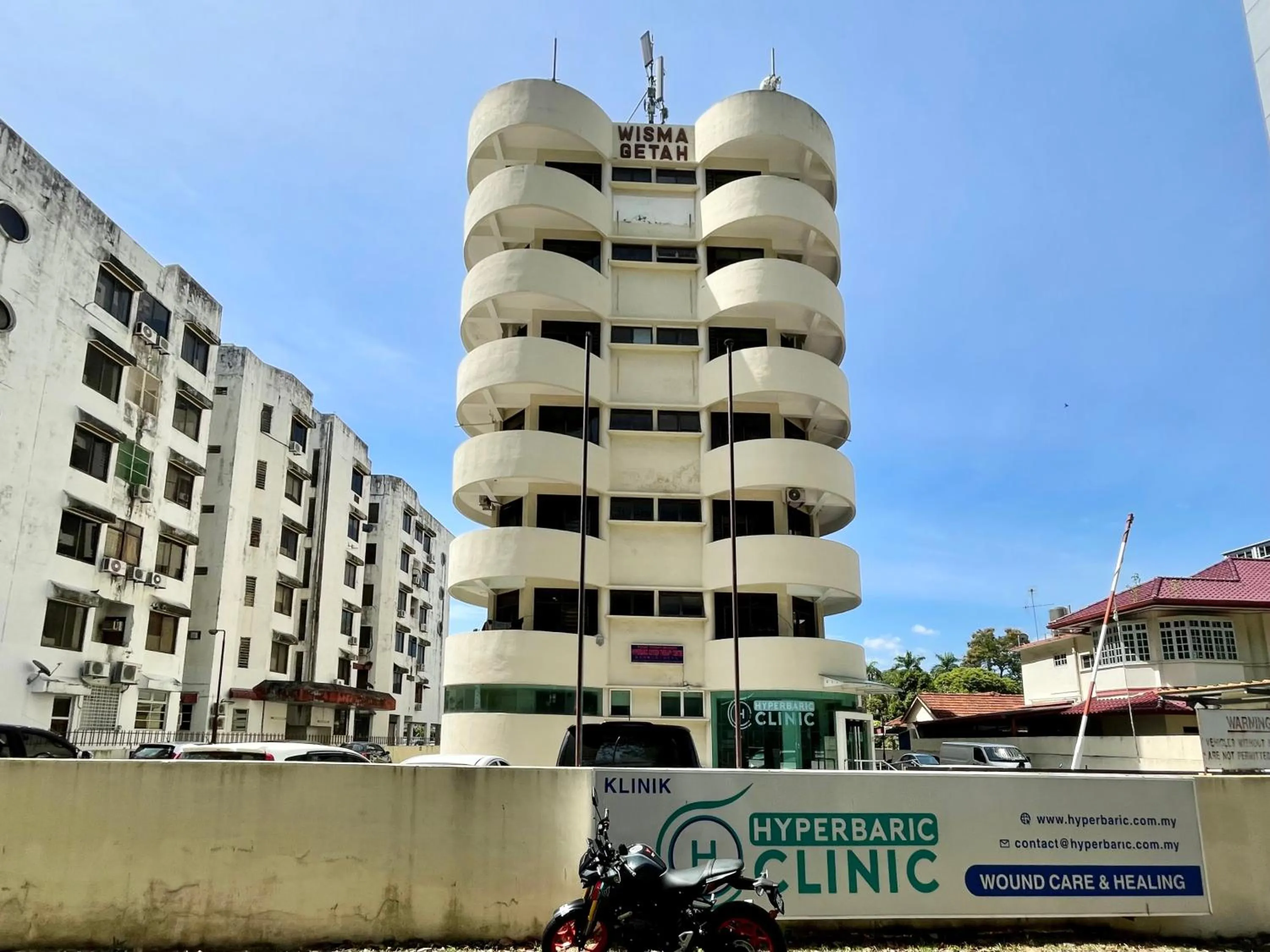 Facade/entrance in Hotel O Wg Guest House