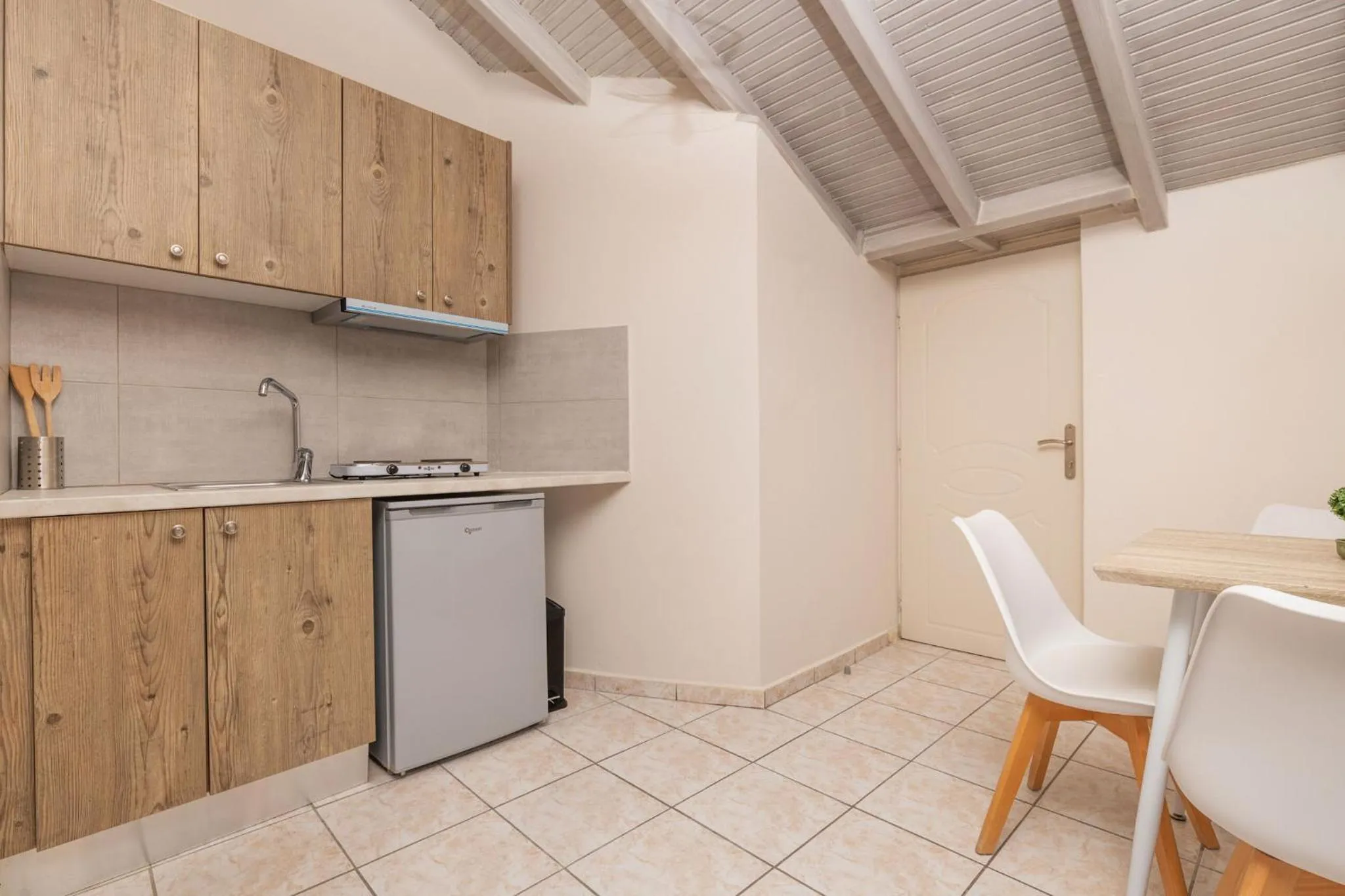 Kitchen or kitchenette in Koukos Loft Apartments