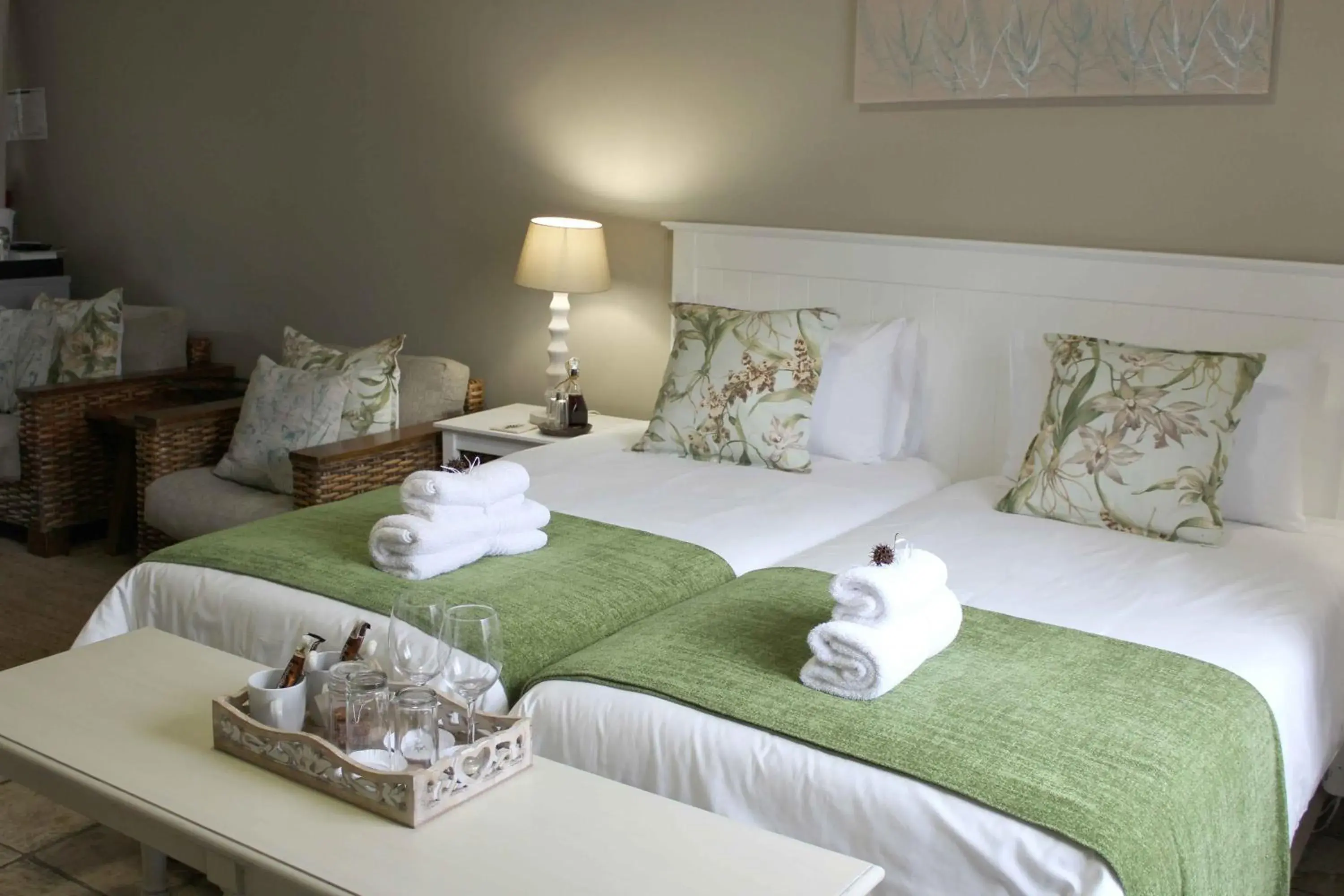 Suite - single occupancy in Blackwaters River Lodge, Knysna Suite - single occupancy in Blackwaters River Lodge, Knysna