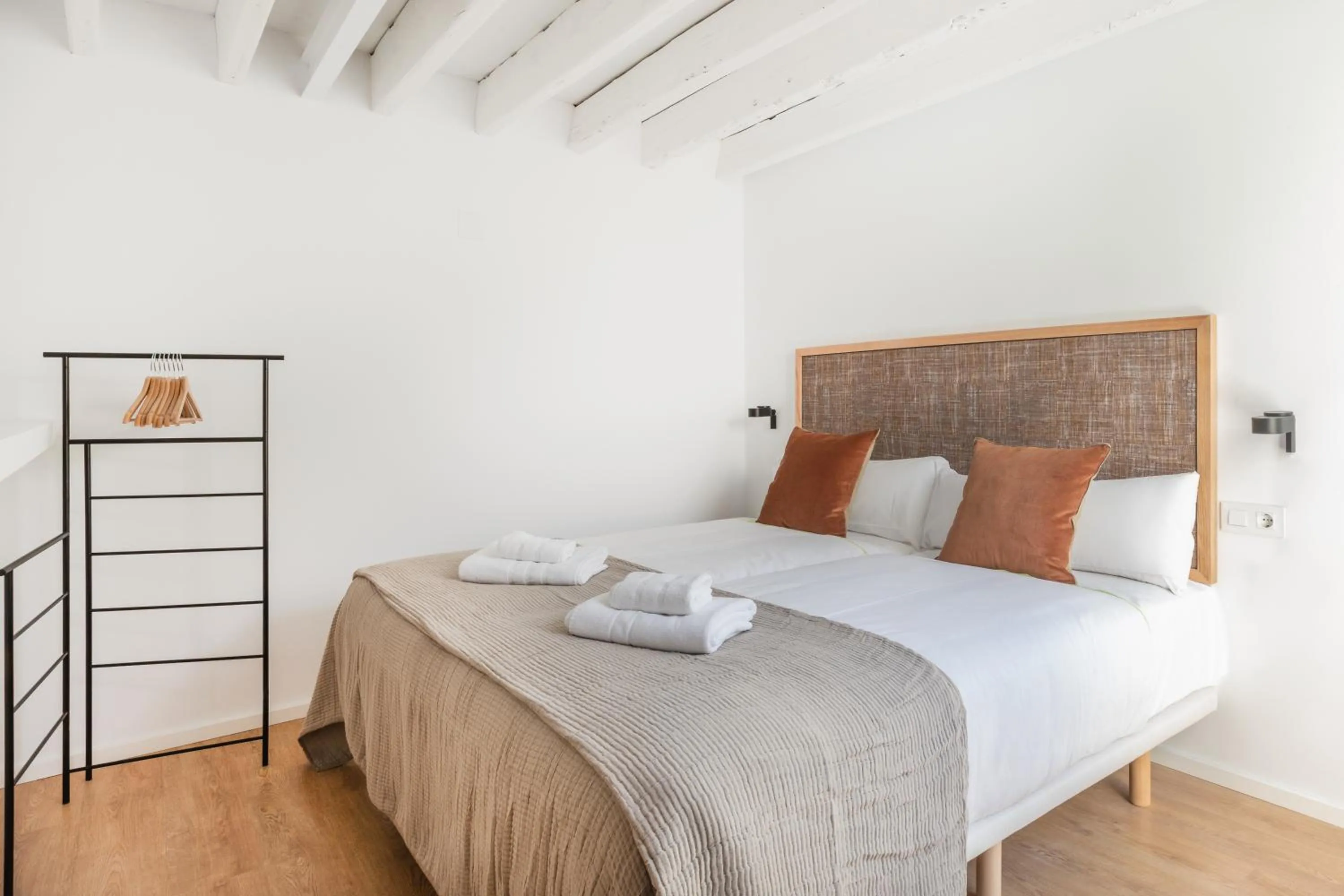 Bed in Slow Suites Maestranza