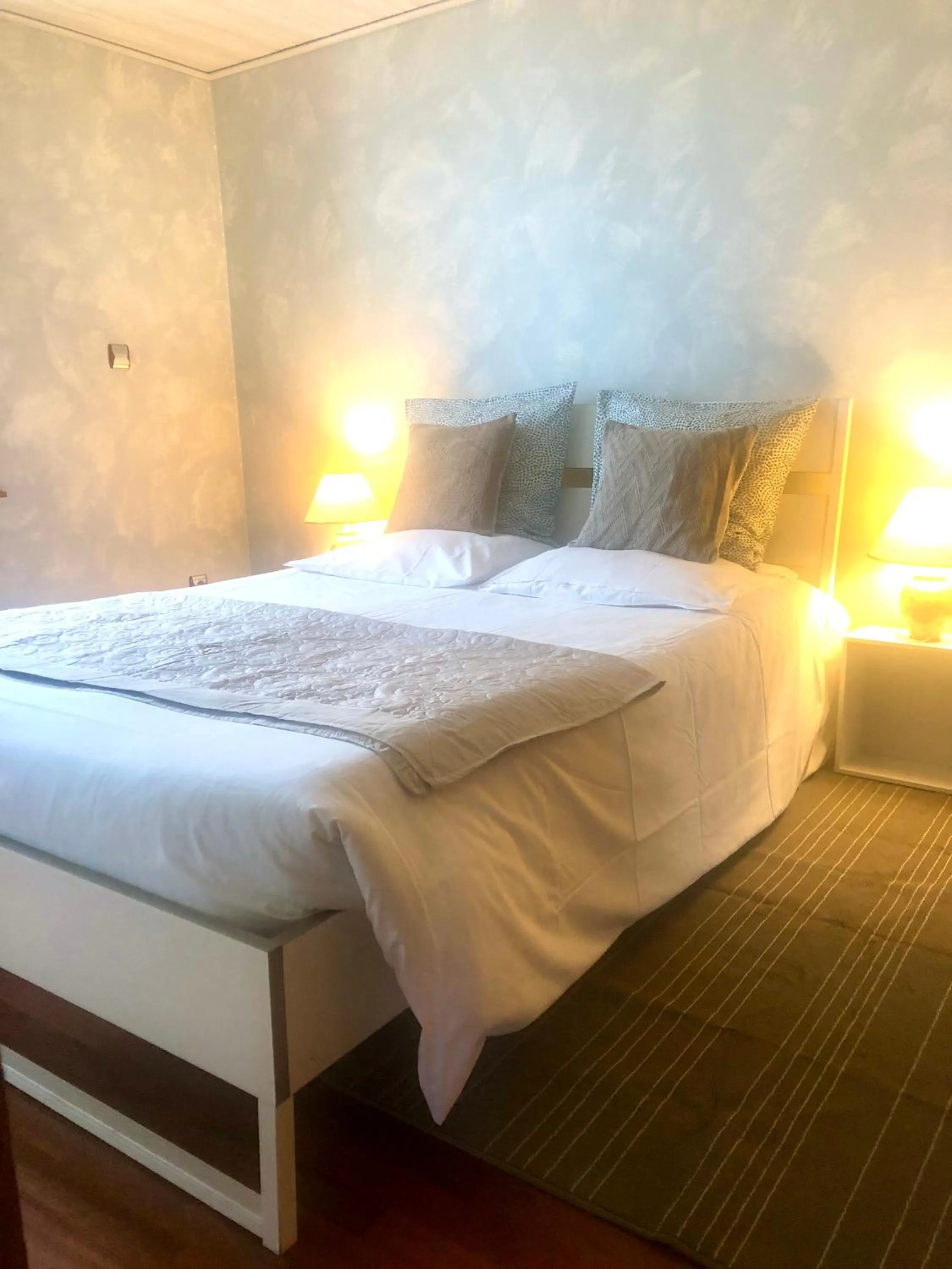 Bedroom, Bed in AUX DEUX CIGOGNES AMMERSCHWIHR