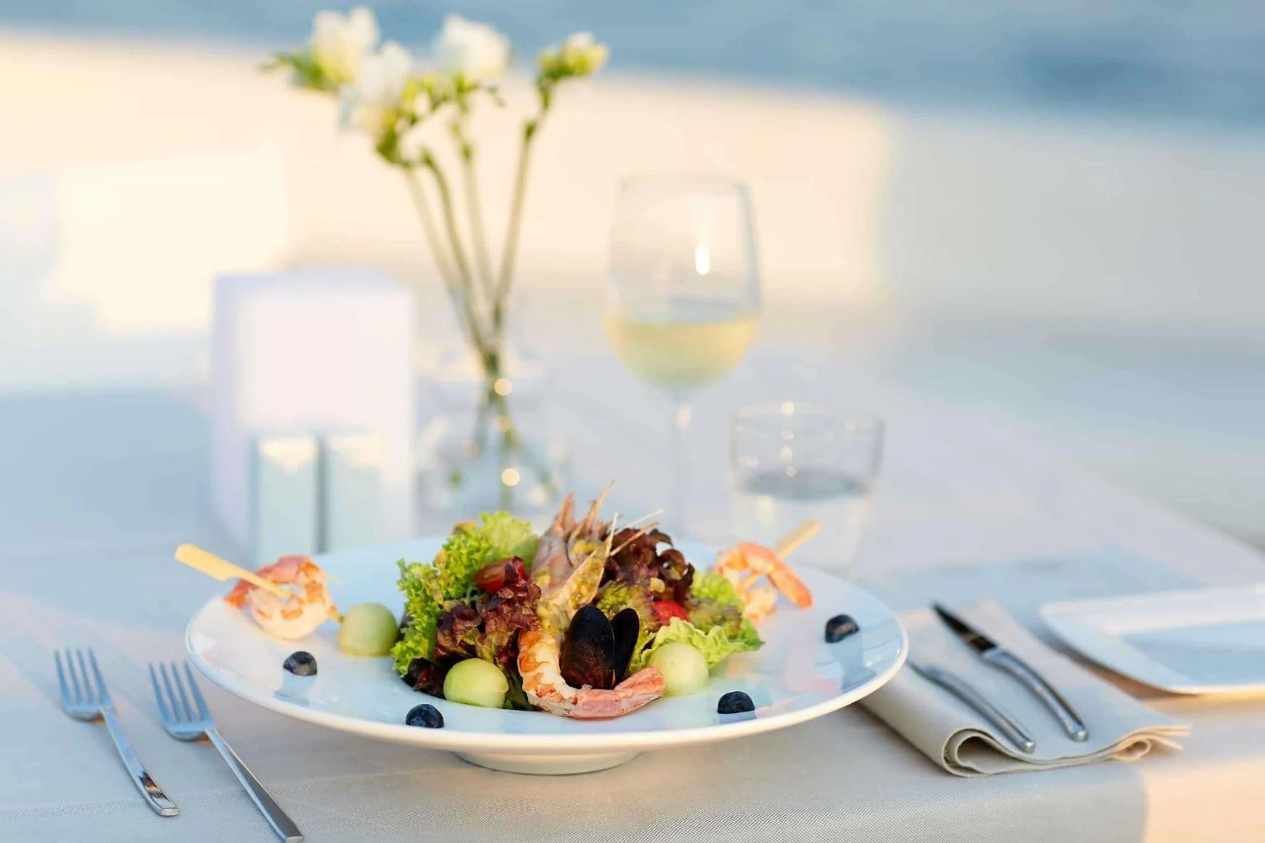 Restaurant/places to eat in Hydra Beach Resort