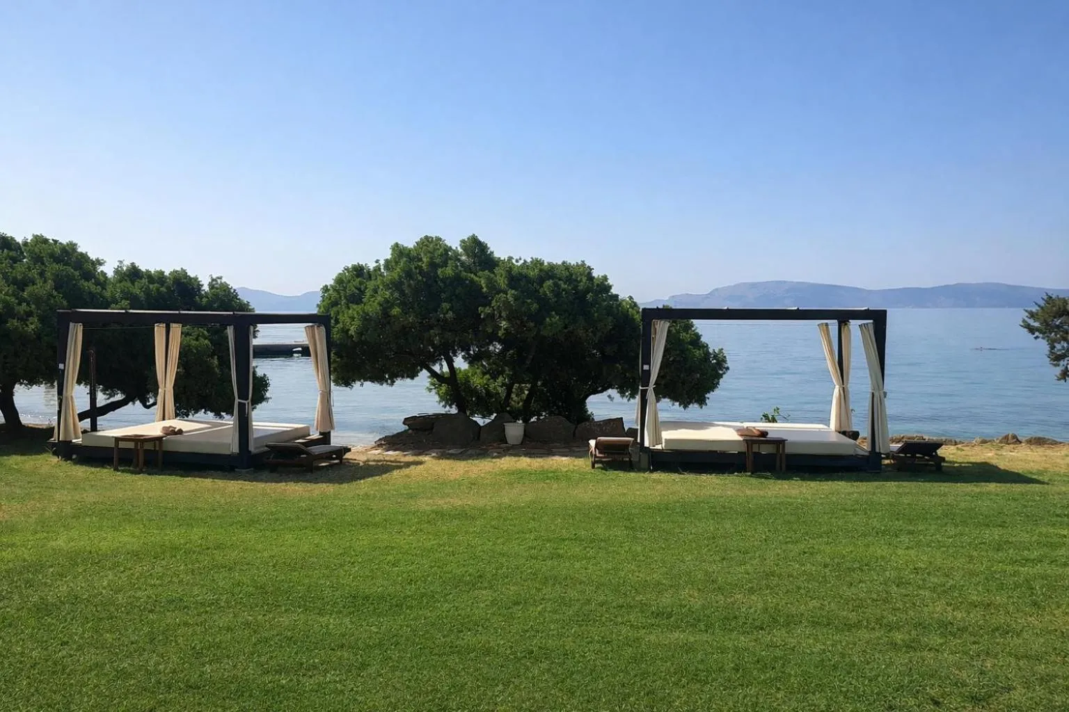 Beach in Hydra Beach Resort