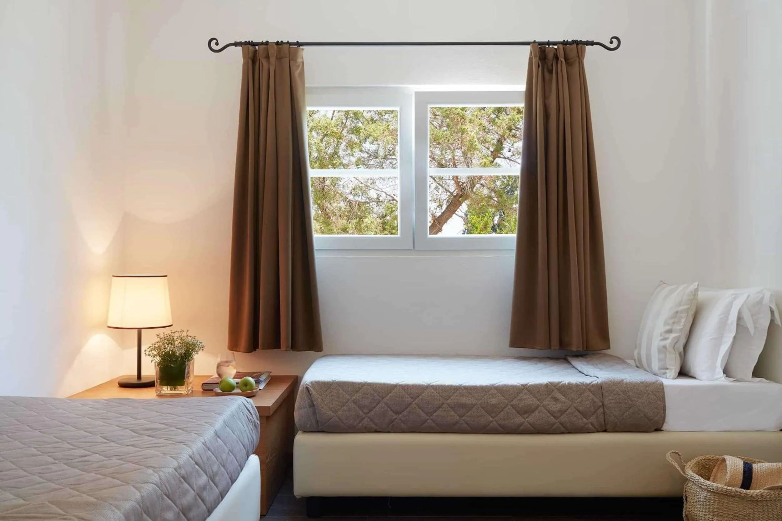 Bedroom, Bed in Hydra Beach Resort