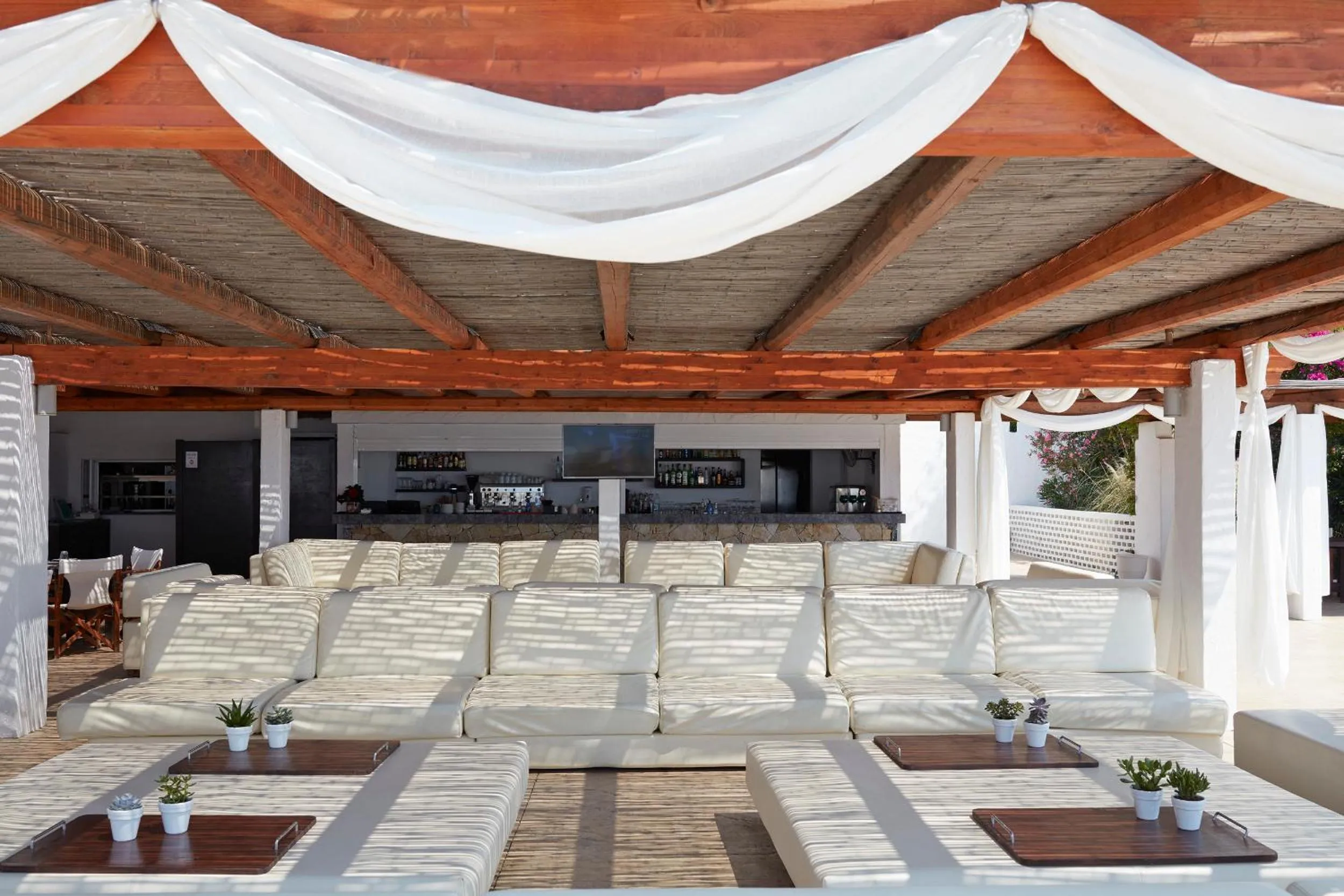 Seating area in Hydra Beach Resort