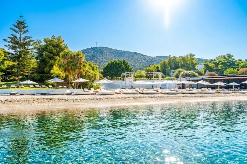 Hydra Beach Resort