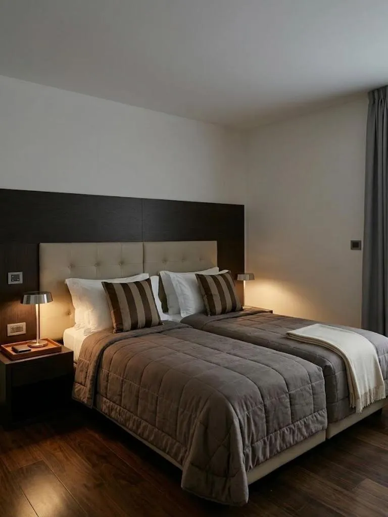 Bedroom, Bed in Hydra Beach Resort