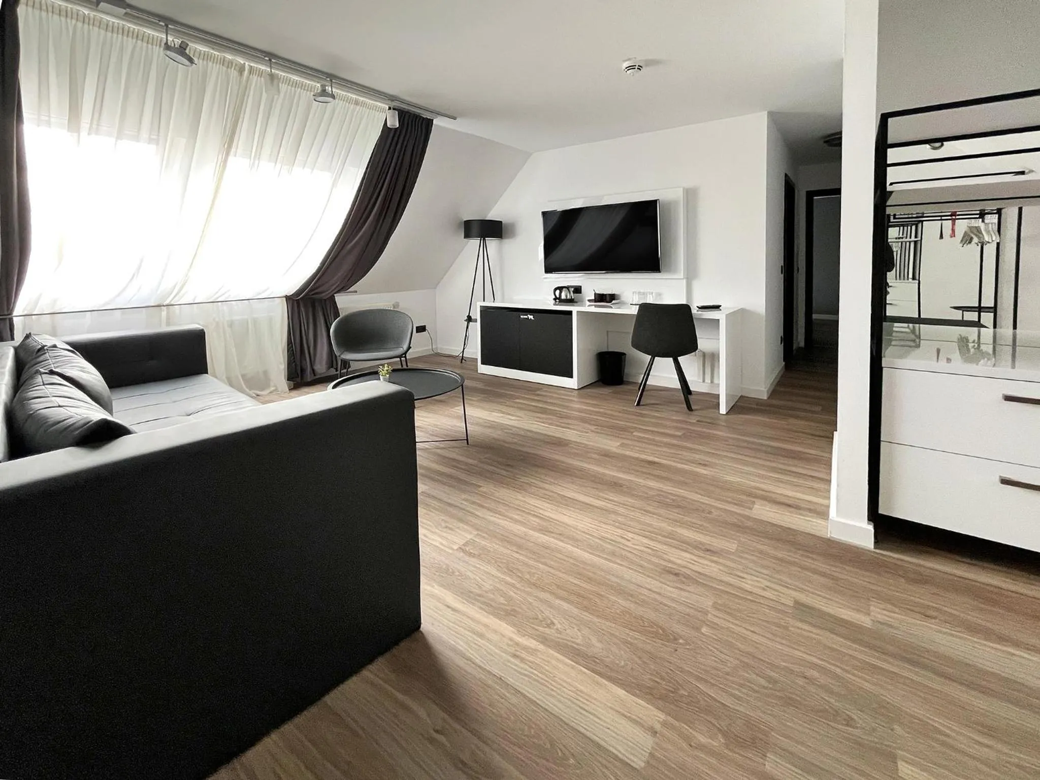 Photo of the whole room, Bed in DORMERO Hotel Xanten