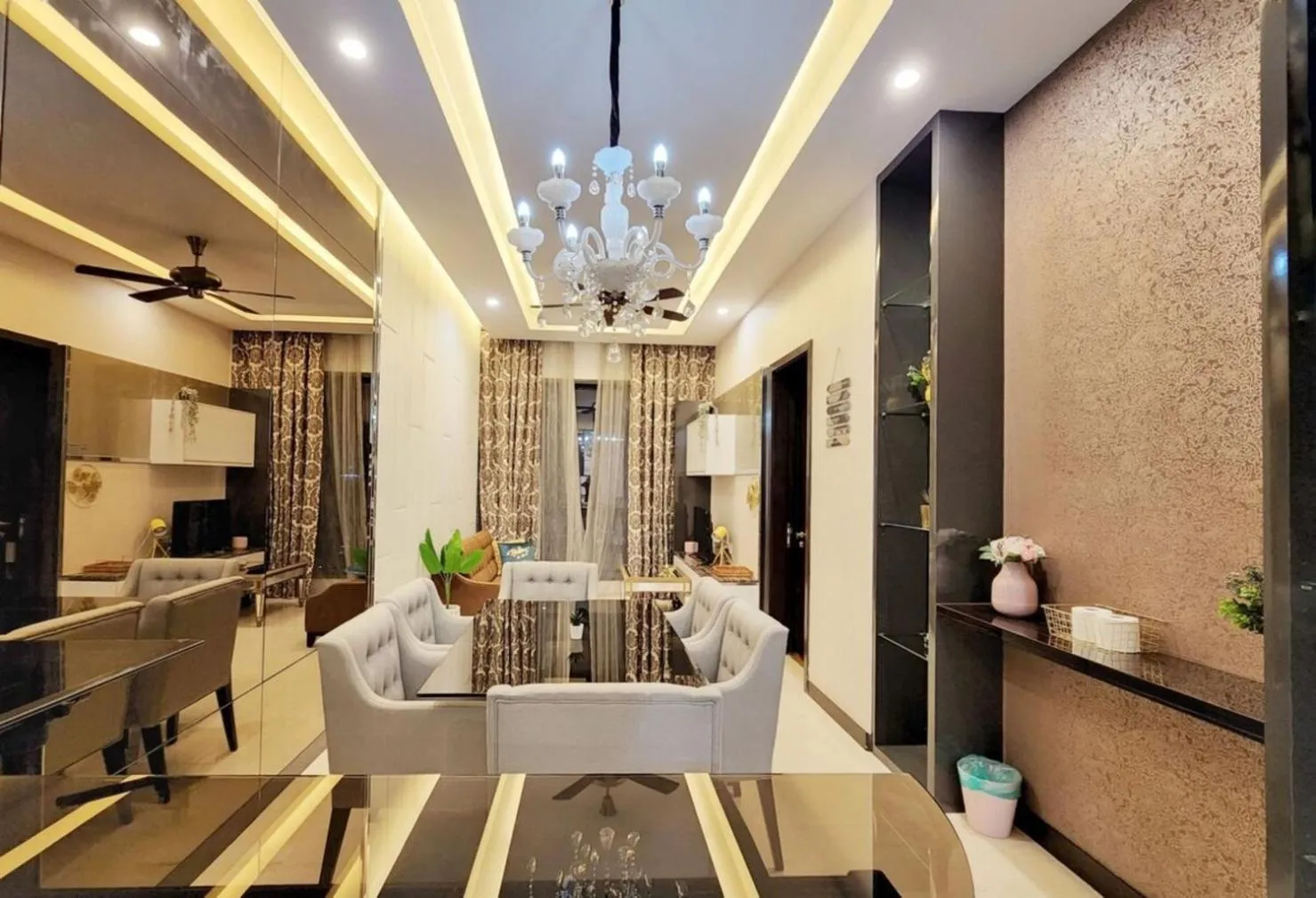 Dining area in Dorsett Residences Bukit Bintang
