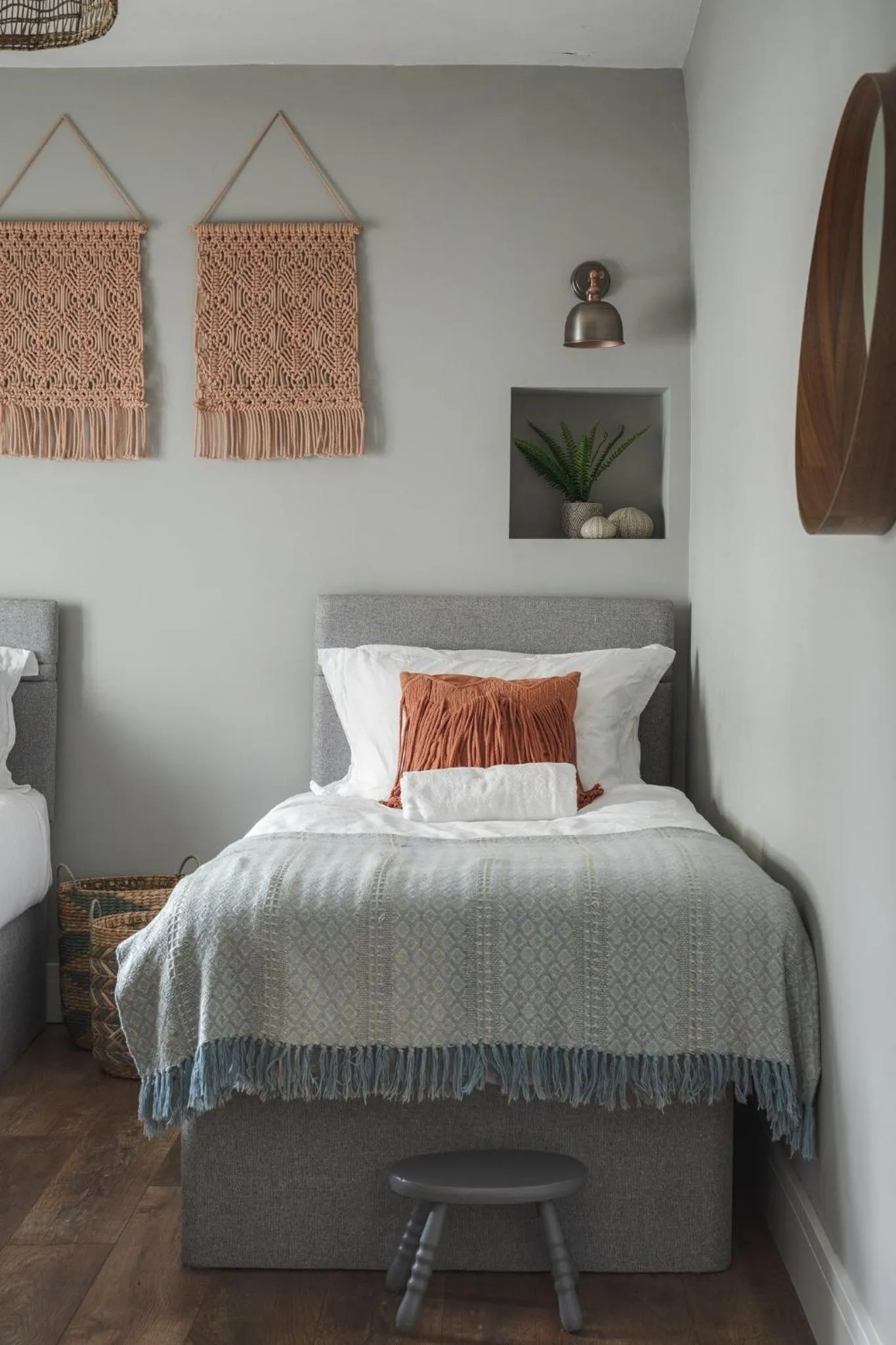 Bedroom, Bed in Seascape Hideaways at Mortehoe