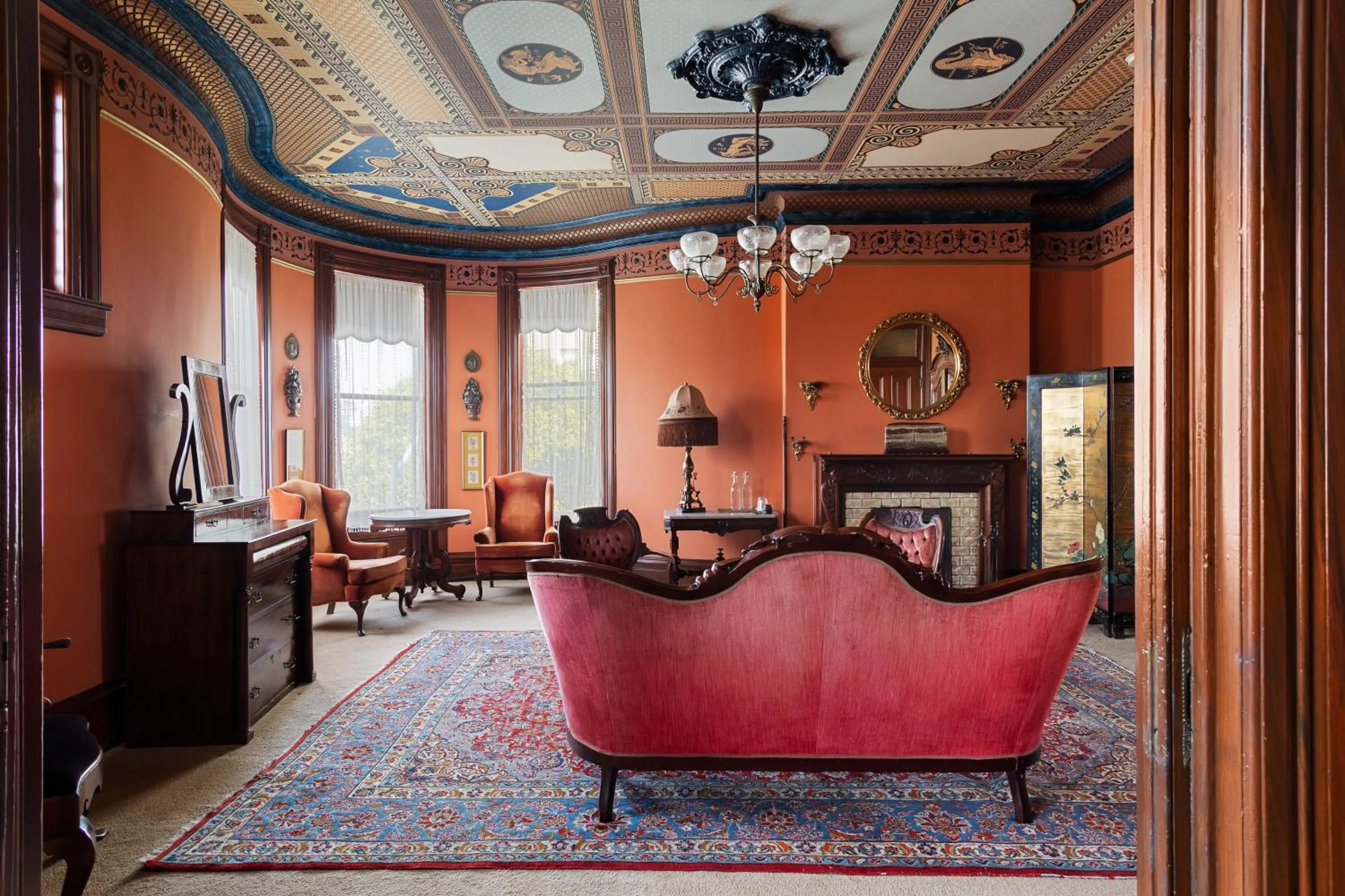 Living room in Chateau Tivoli Bed and Breakfast
