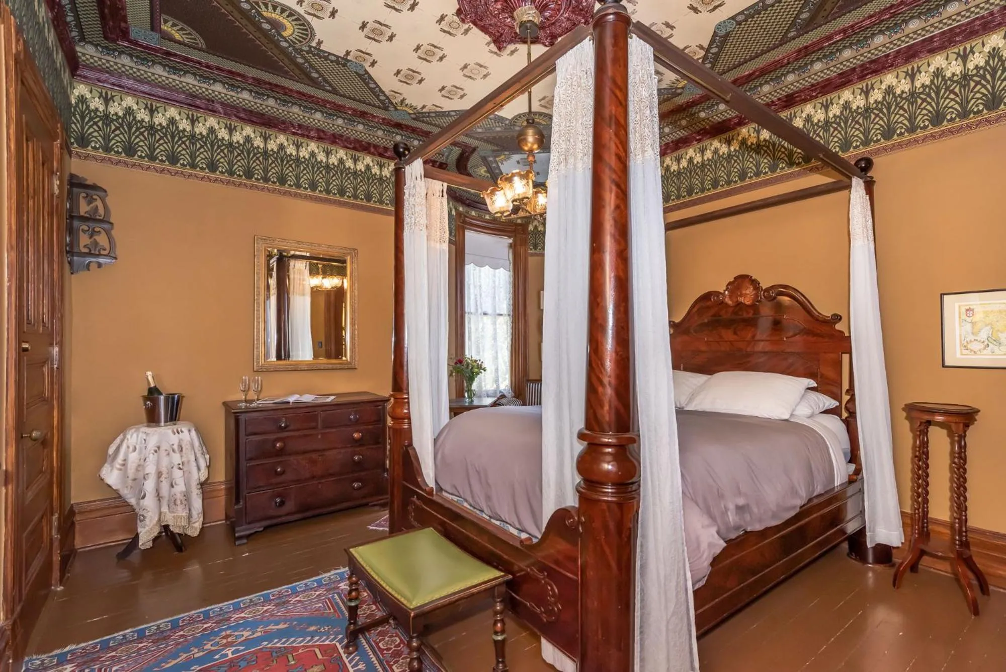 Bedroom in Chateau Tivoli Bed and Breakfast