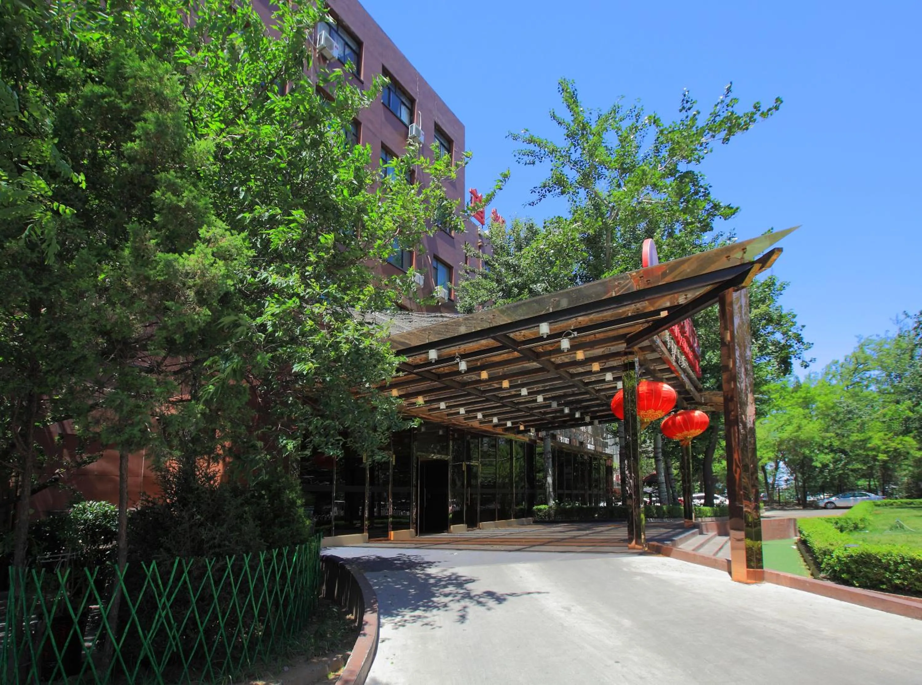 Facade/entrance, Property Building in Capital Airport International Hotel