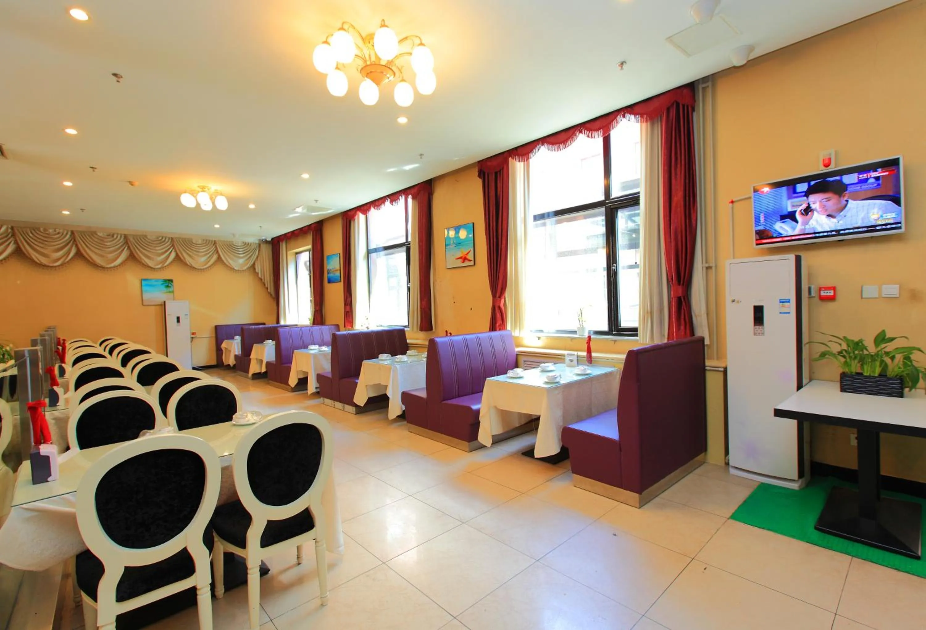 Buffet breakfast in Capital Airport International Hotel