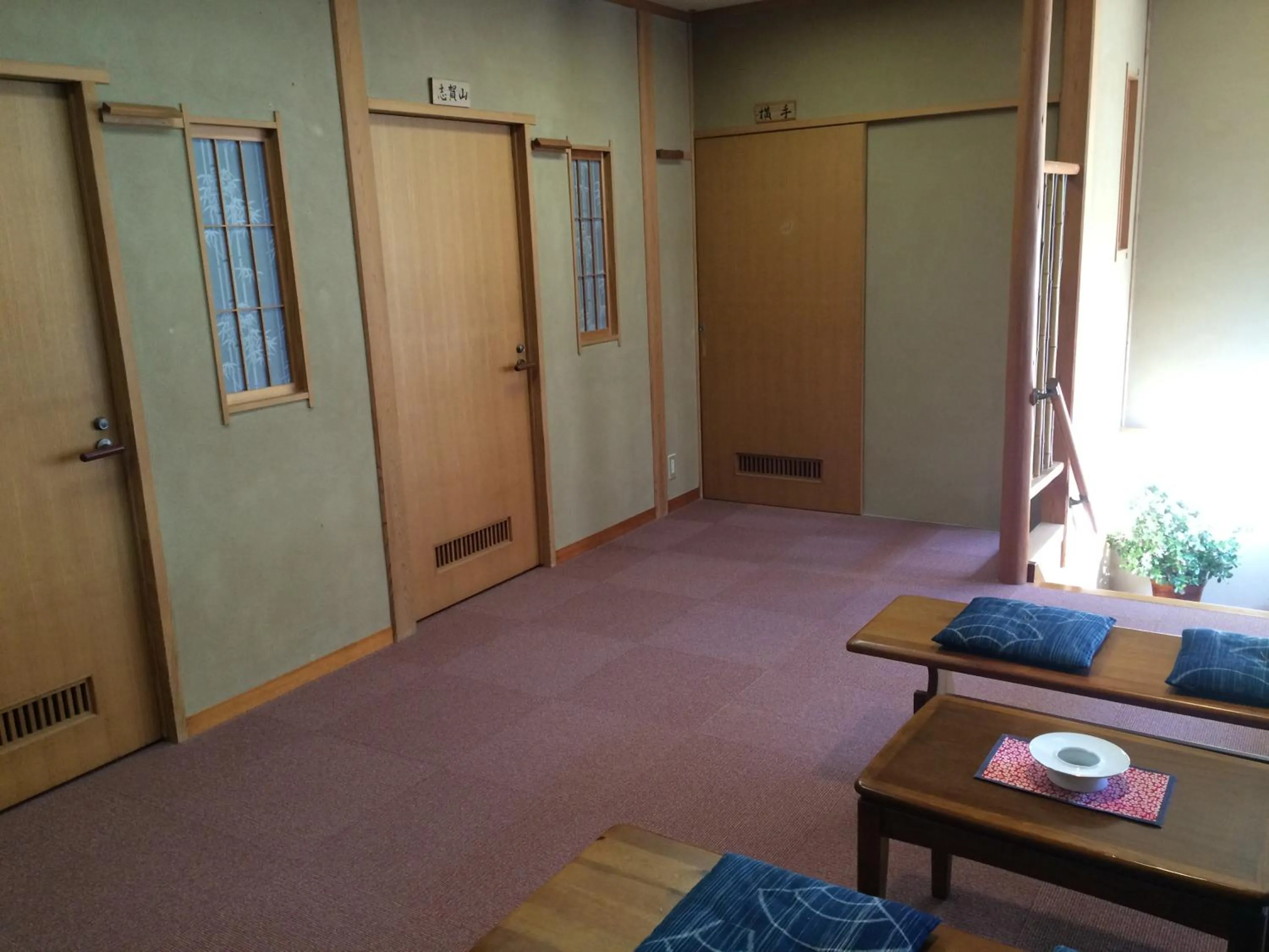 Photo of the whole room in Yudanaka Onsen Yamazakiya