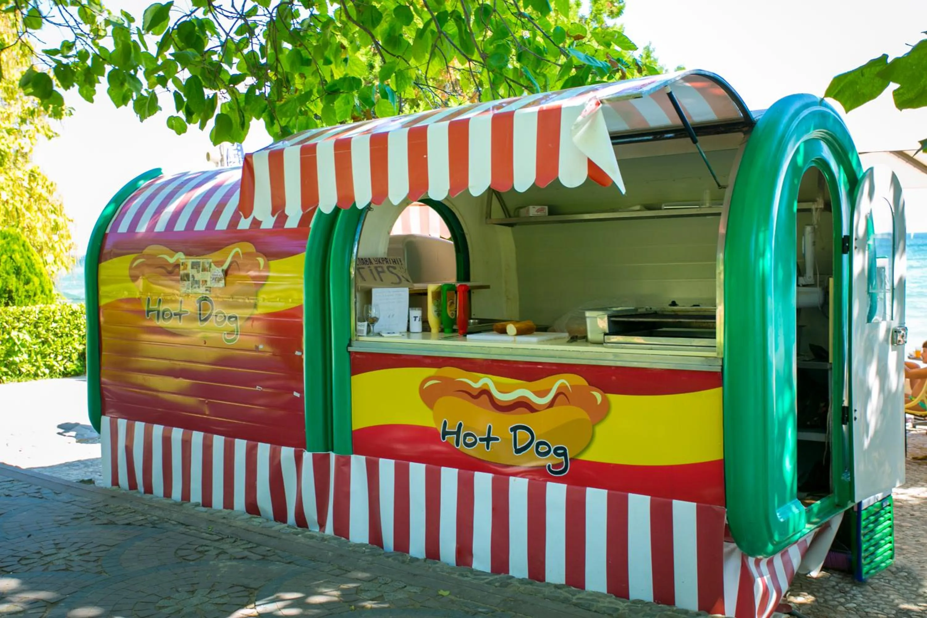 Restaurant/places to eat in Royal Park Hotel - All Inclusive & Aqua Park