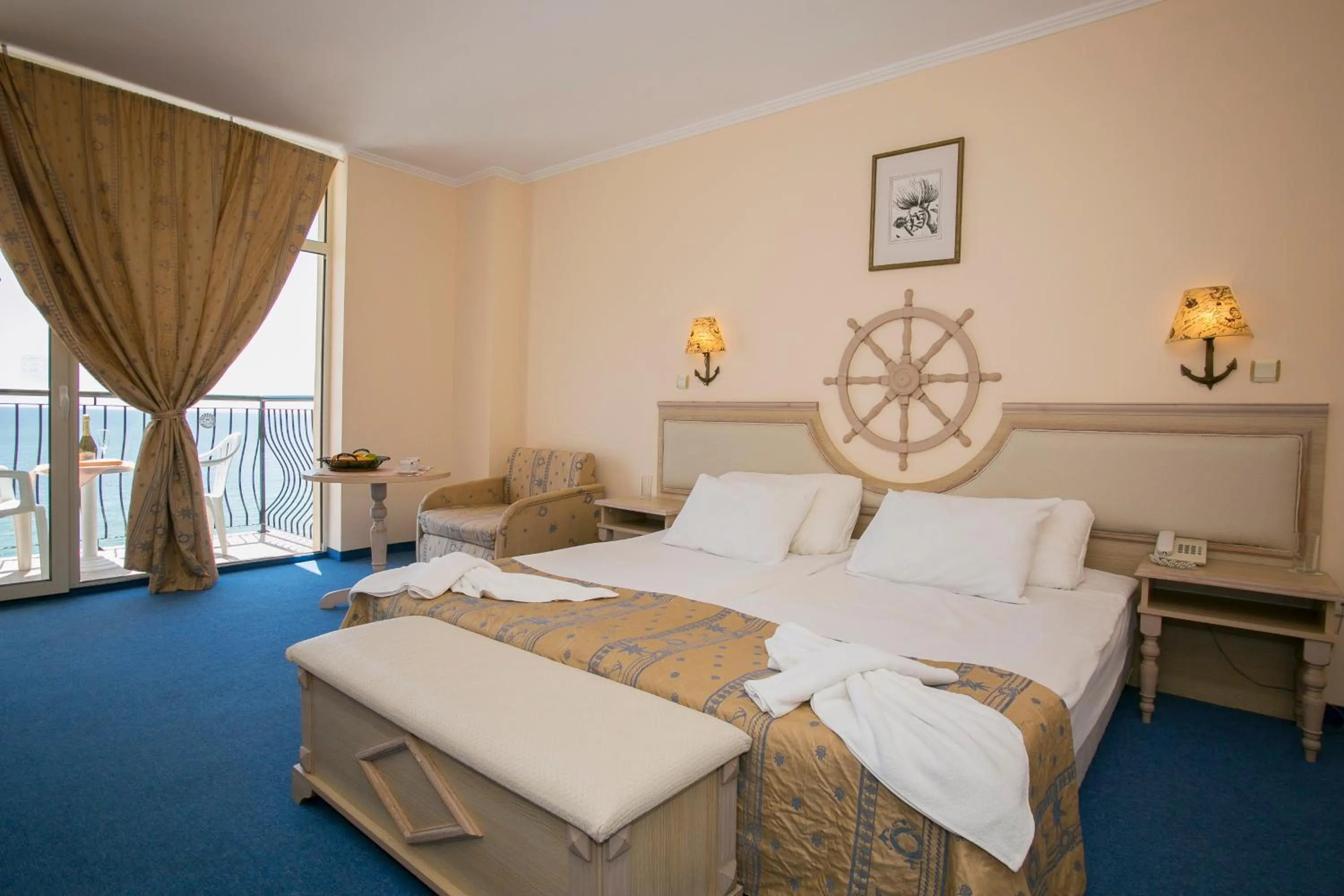 Bed in Royal Park Hotel - All Inclusive & Aqua Park