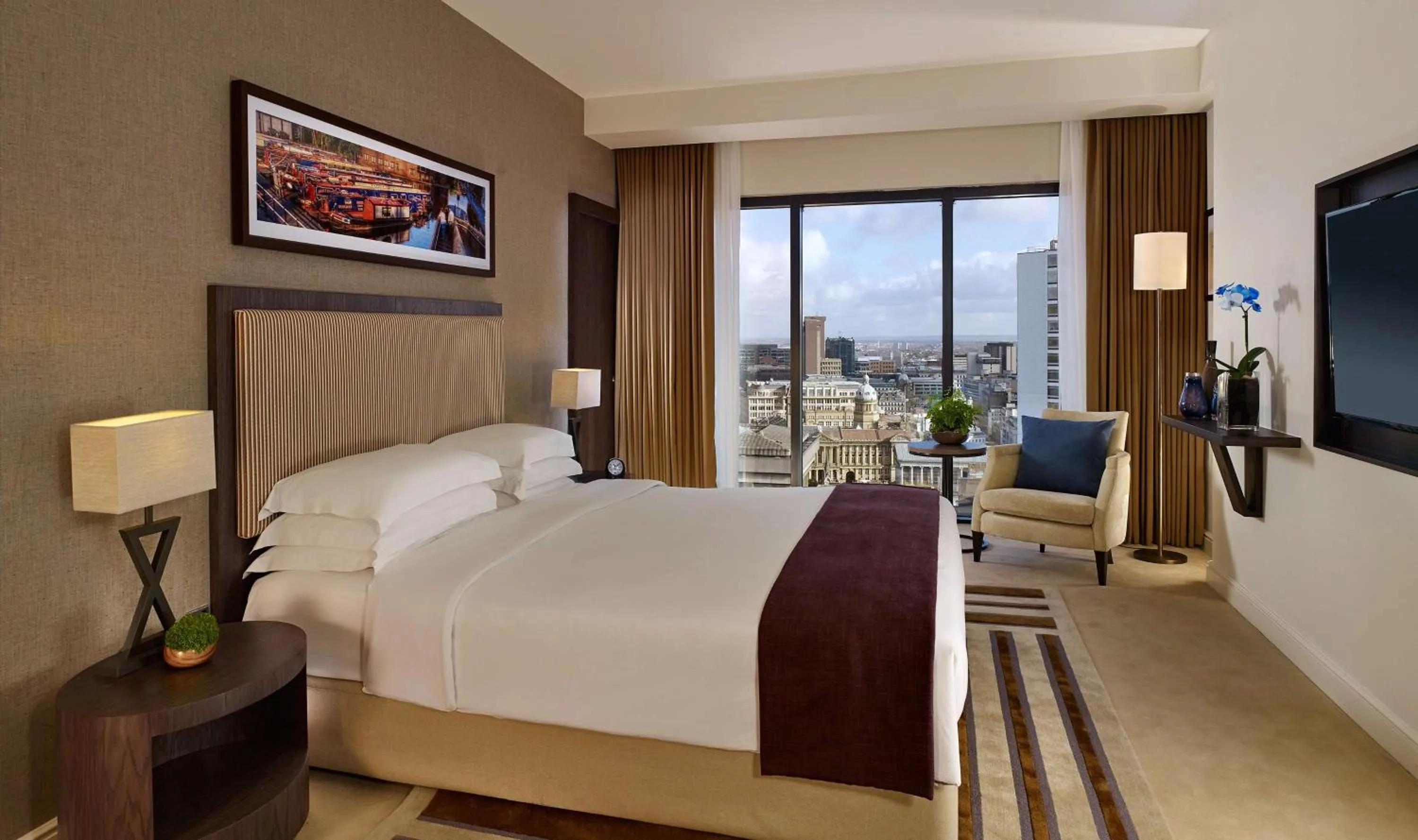 Bedroom, Bed in Hyatt Regency Birmingham