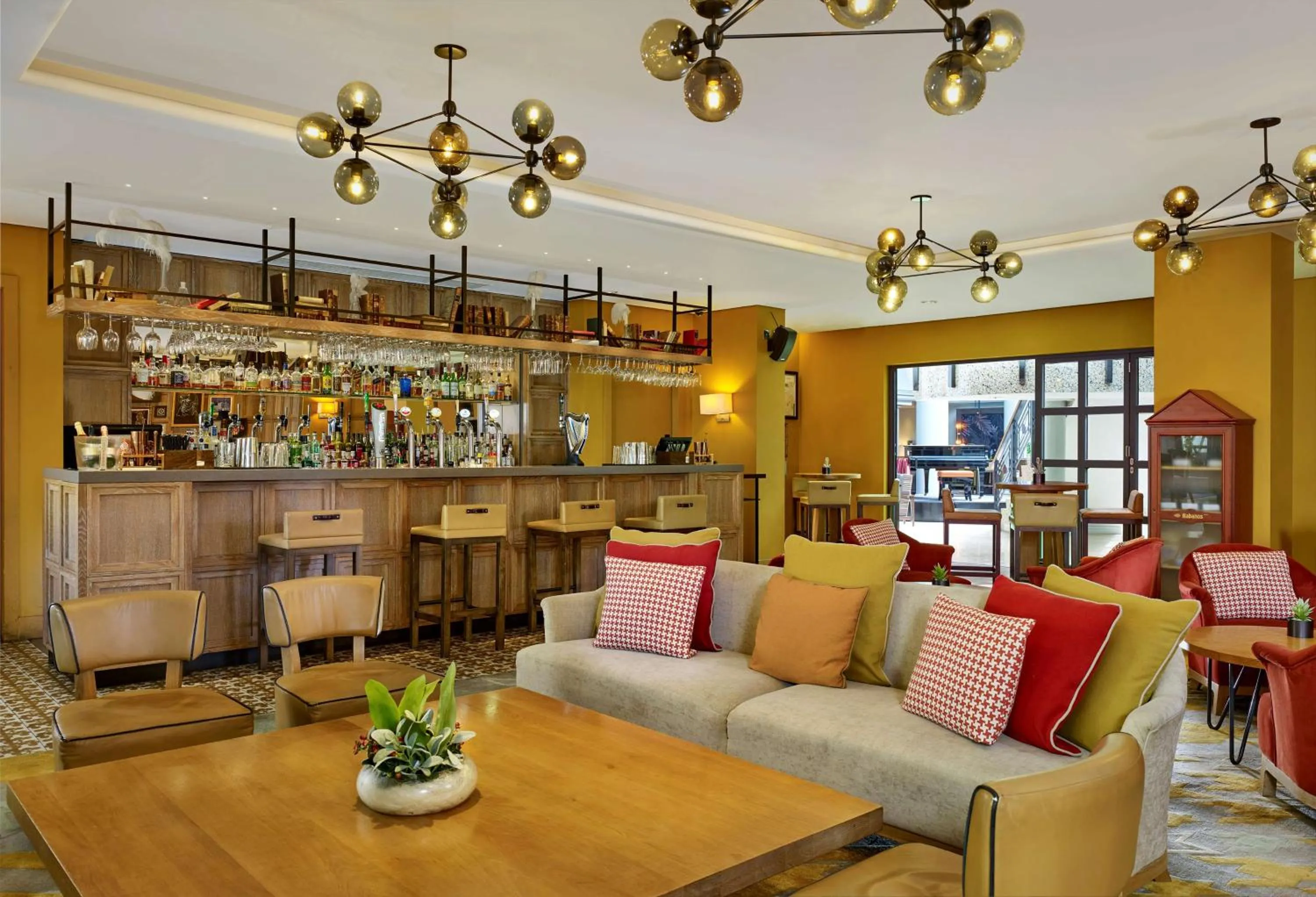 Lounge or bar in Hyatt Regency Birmingham