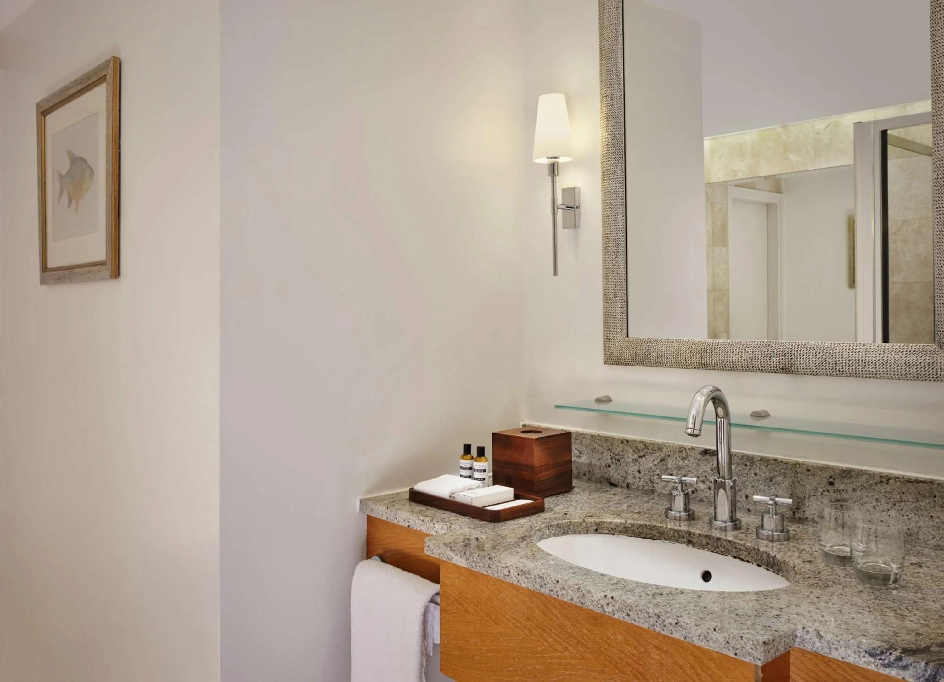 Bathroom in Hyatt Regency Birmingham