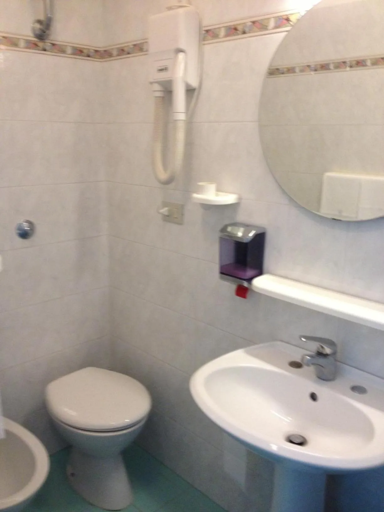 Bathroom in Hotel Rivamare