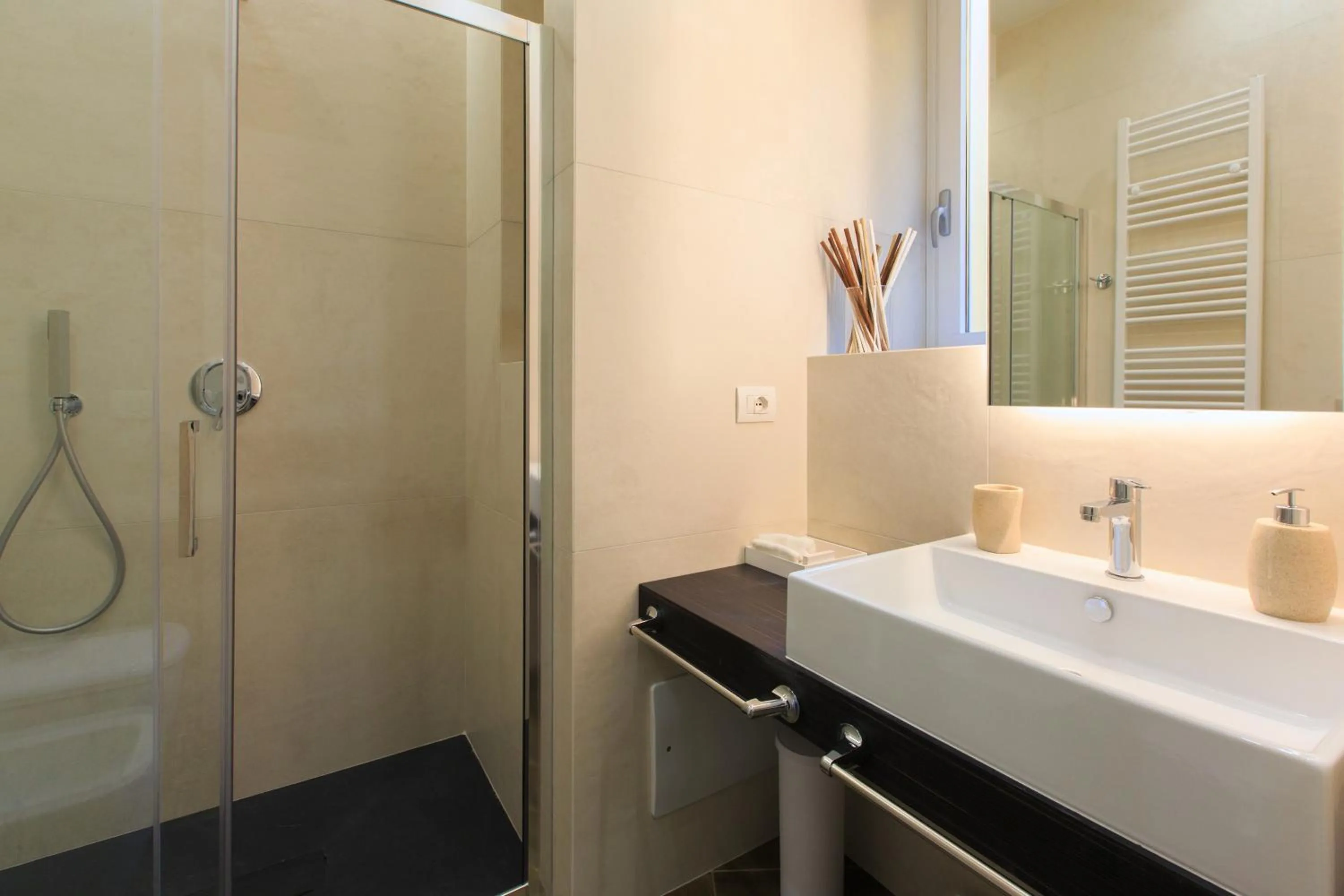 Shower in Umberto34-Luxury Home