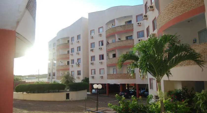 Property building in Porto das Dunas