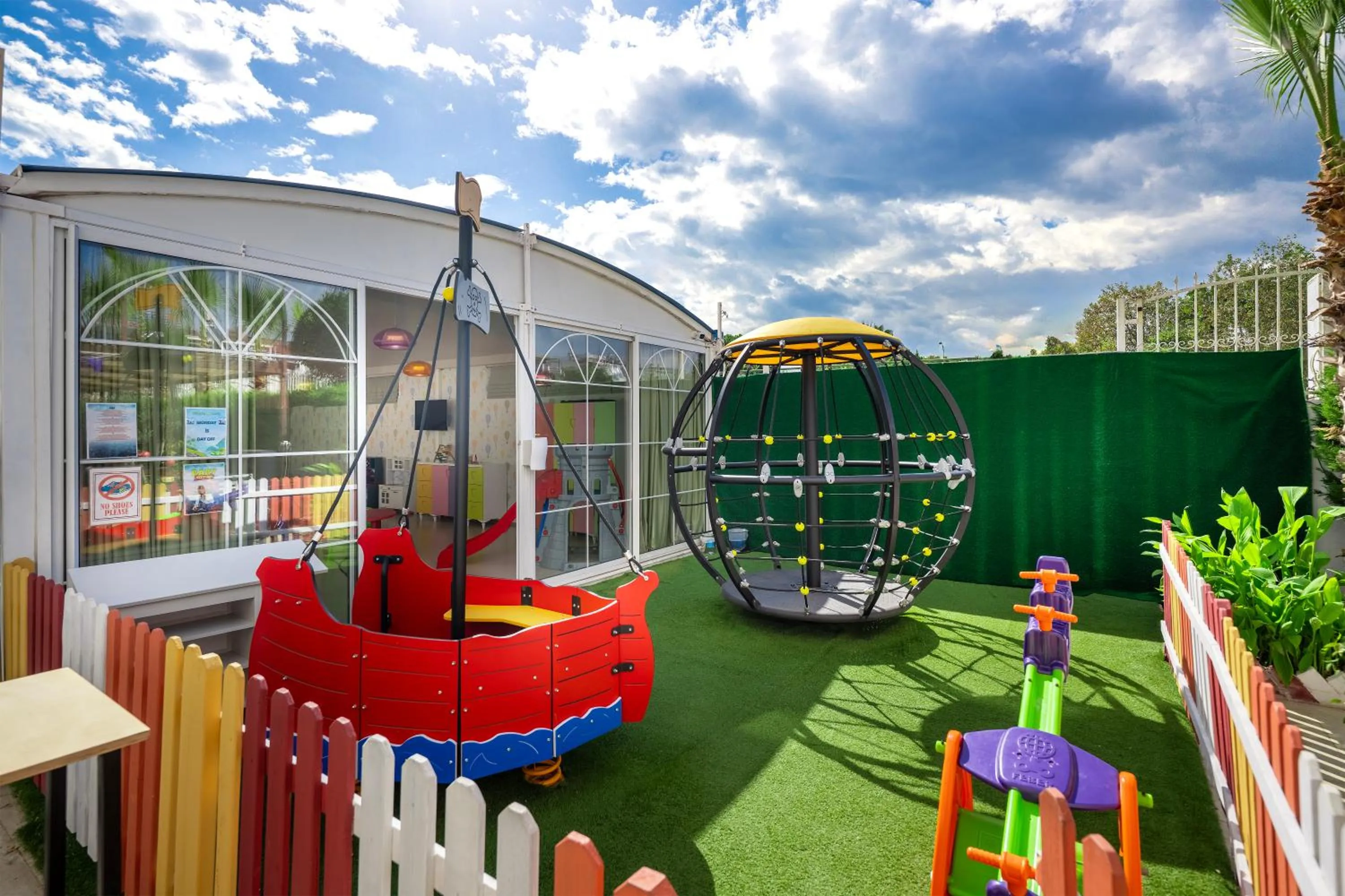 children in Sealife Family Resort Hotel