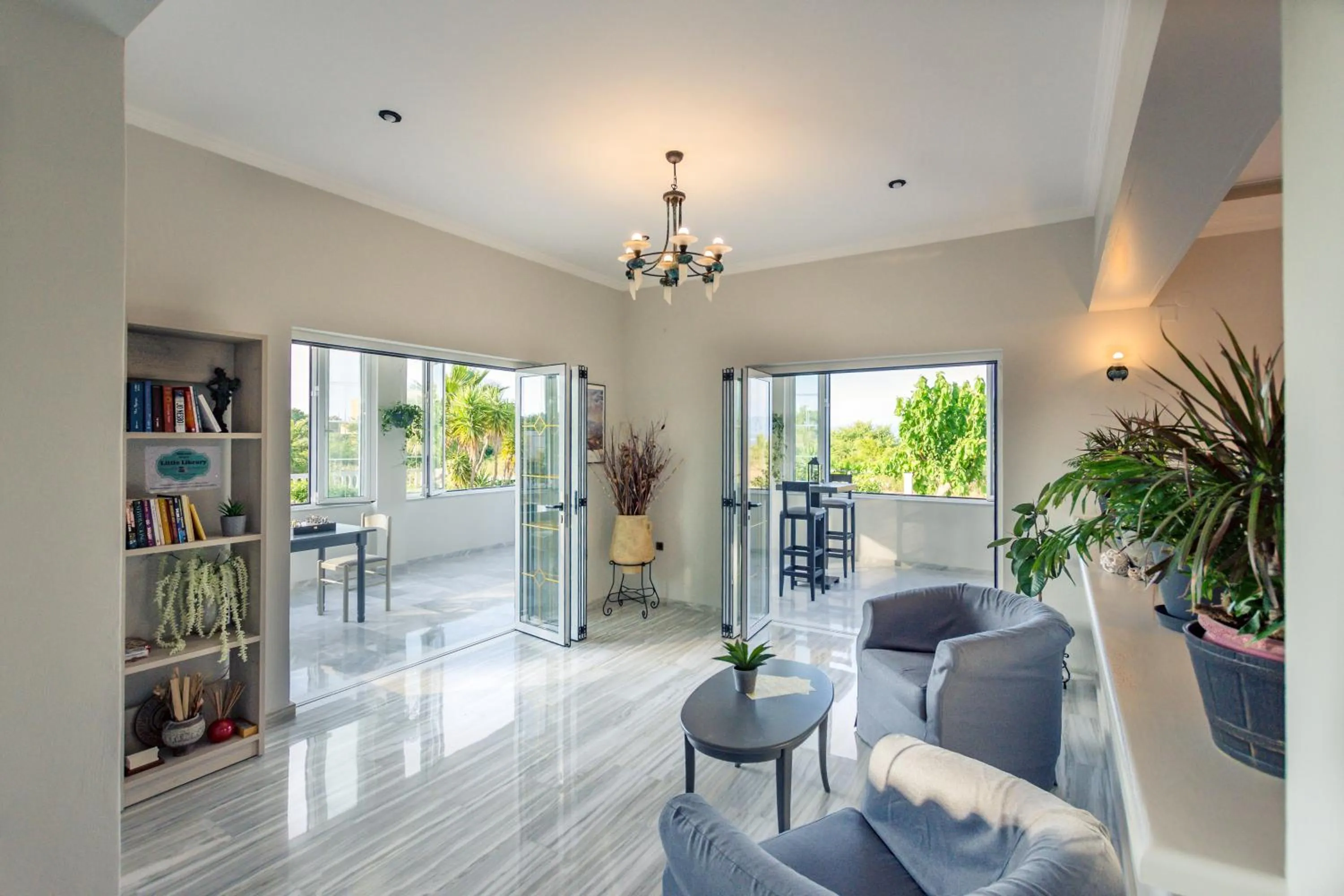 Library in Erofili Hotel