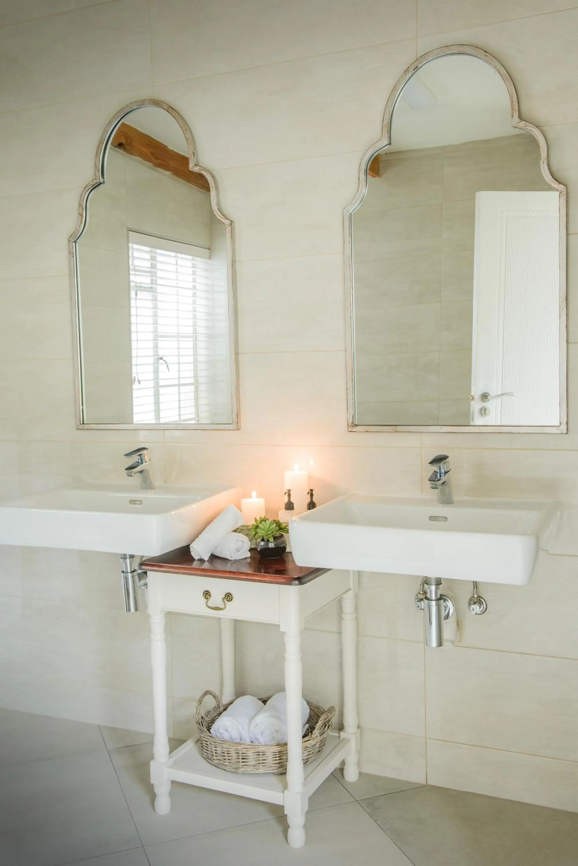 Leaves Lodge and Spa