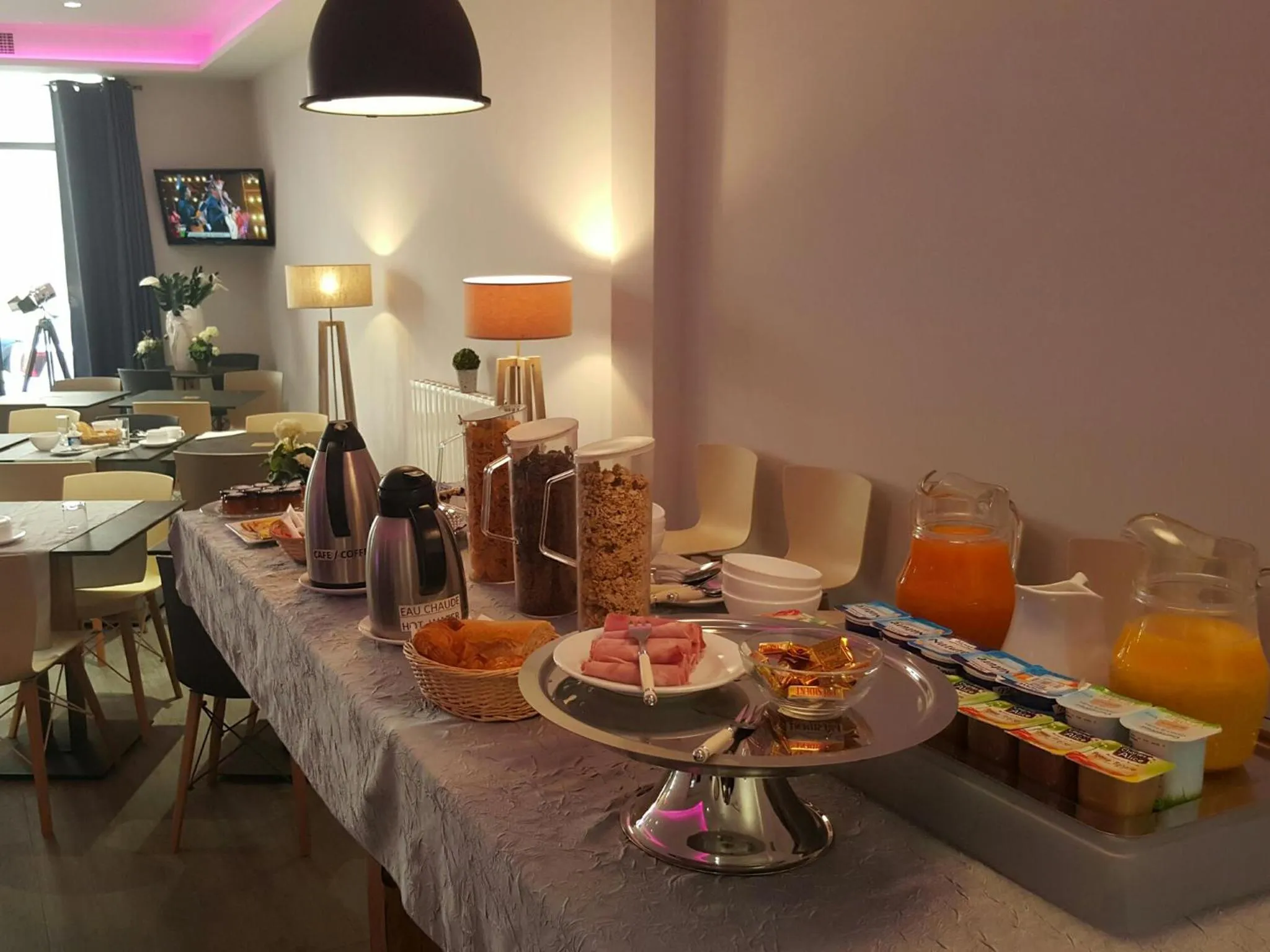 Restaurant/places to eat in Hotel Cannes Croisette