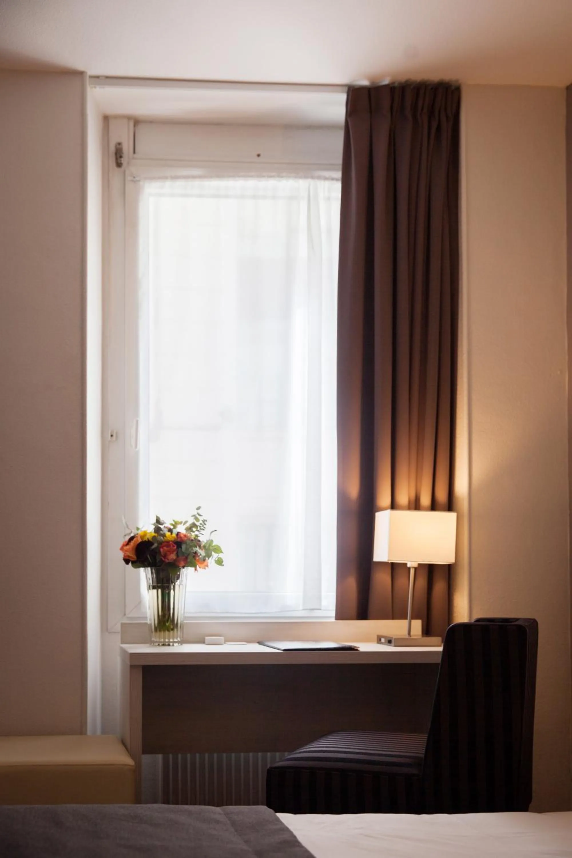 Seating area, Bed in Hotel Cannes Croisette